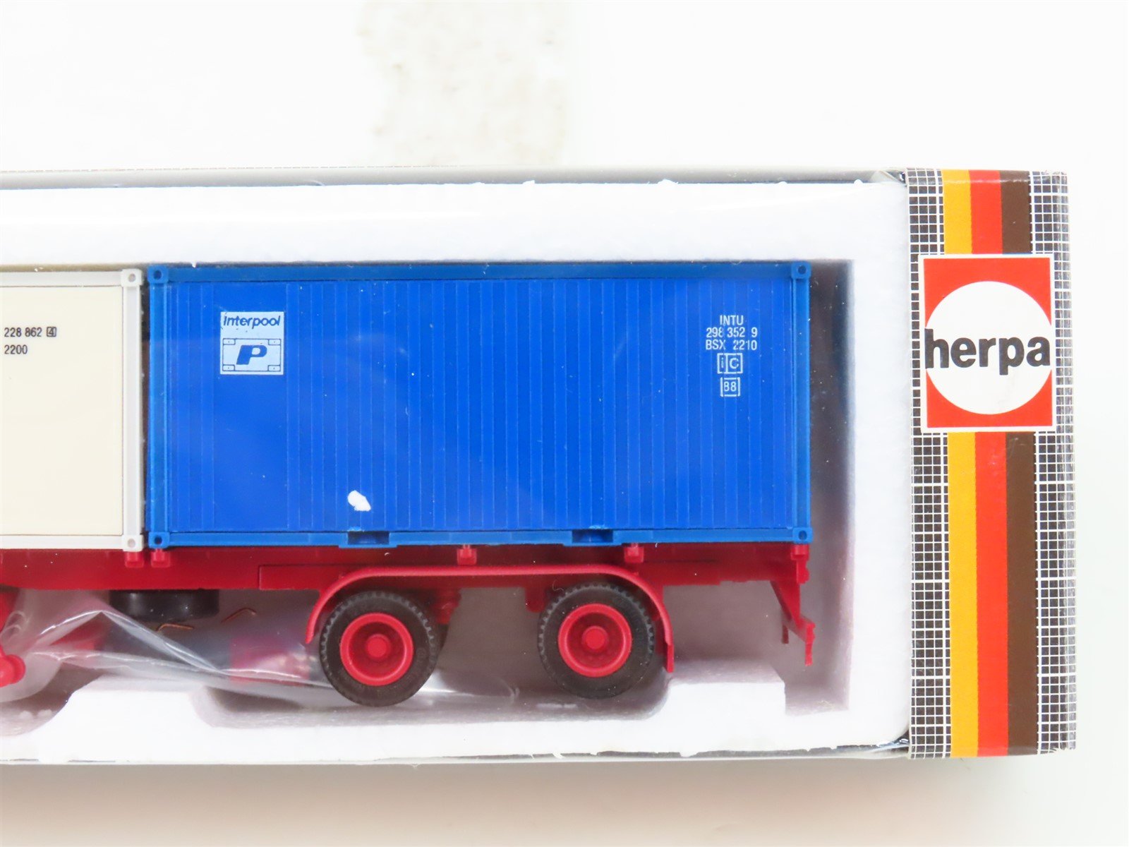 HO Scale Herpa 816220 Blue Contrans Tract Trailer w/ 2 Containers