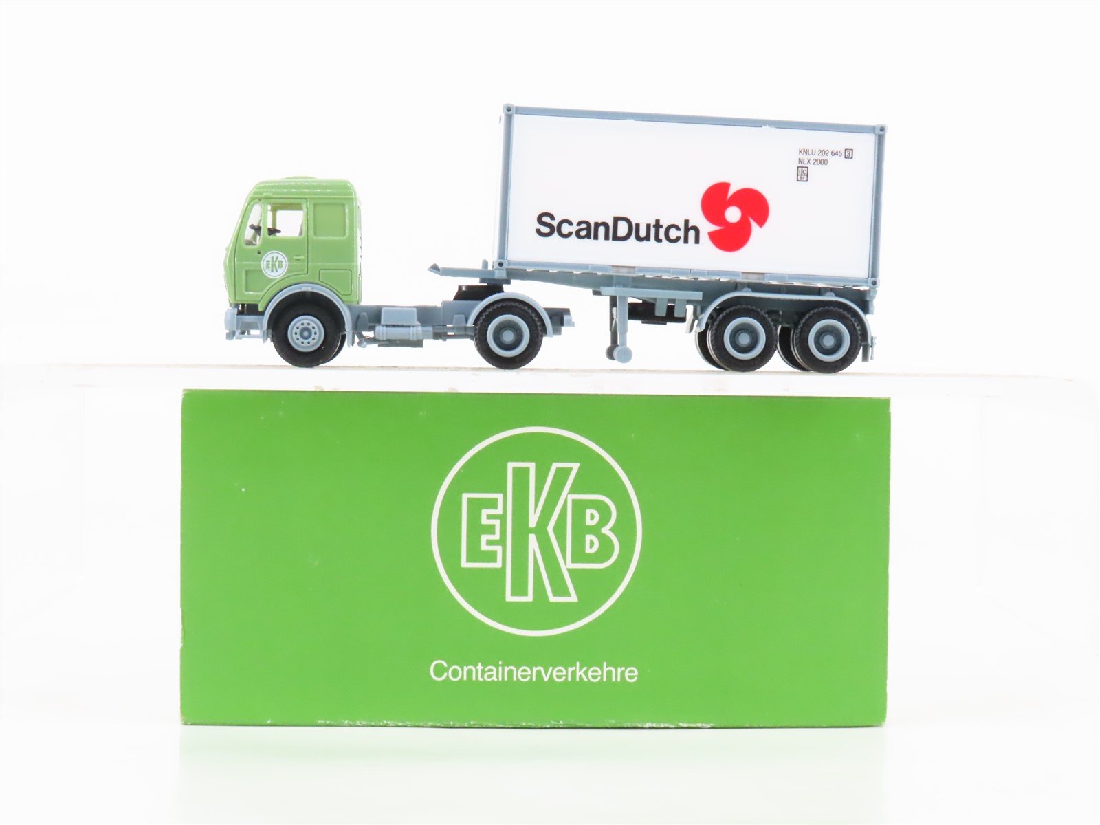 HO Scale EKB Kieserling Tractor Trailer w/ ScanDutch Container