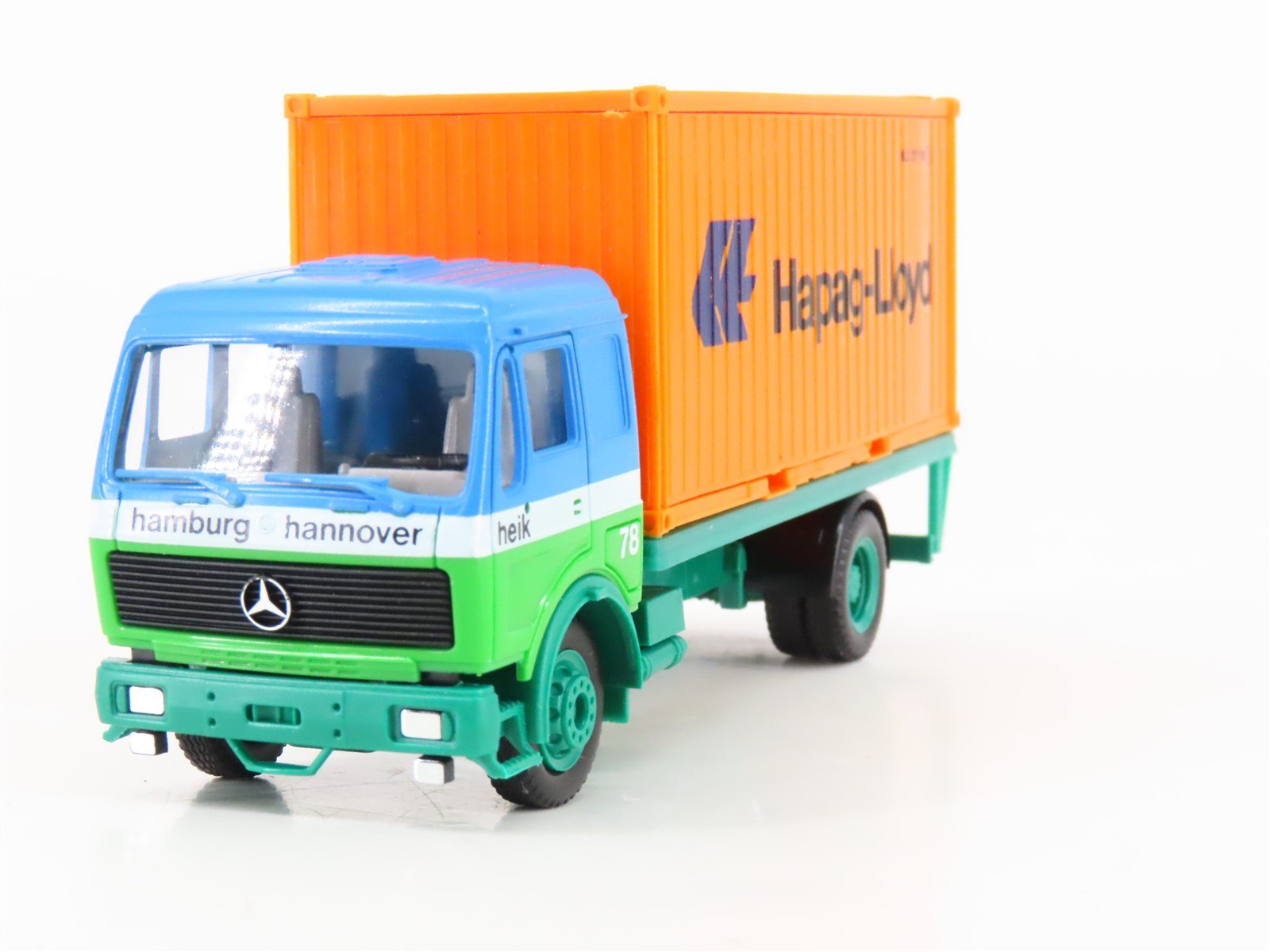HO Scale Herpa 811544 Hapag-Lloyd Truck & Trailer w/ 2 Containers
