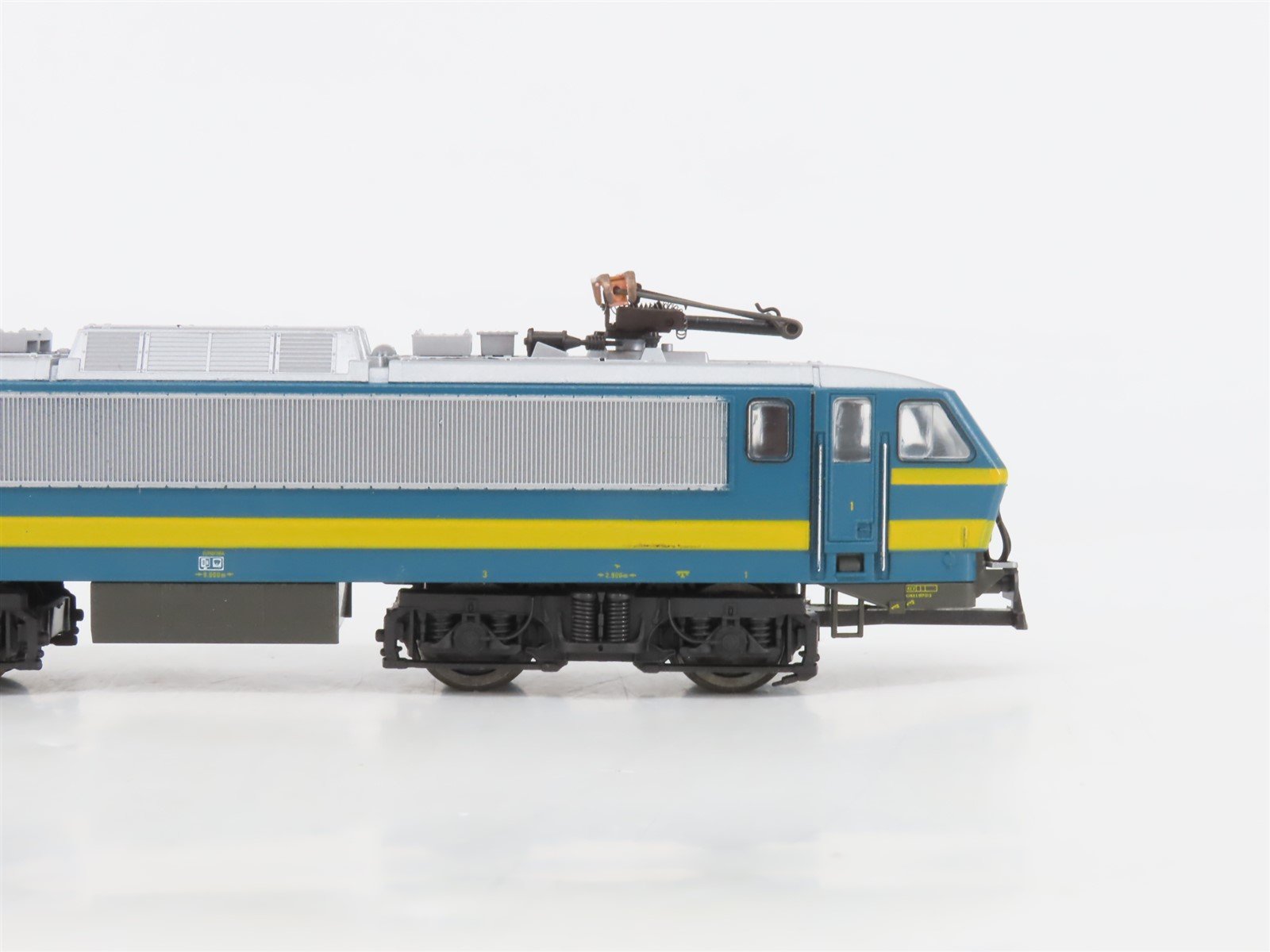 HO Scale Lima 8023LGP Belgian National Electric Locomotive #2735