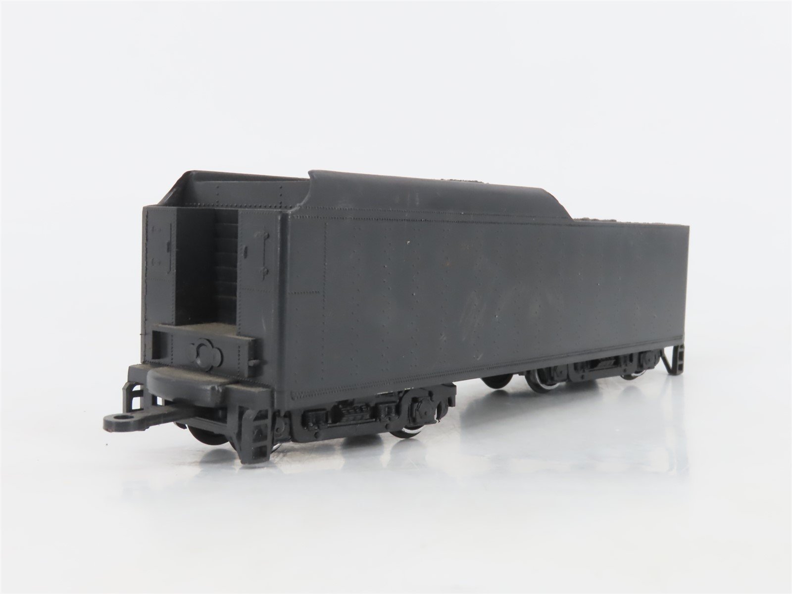 HO Scale Unlettered Steam Locomotive Tender STATIC MODEL