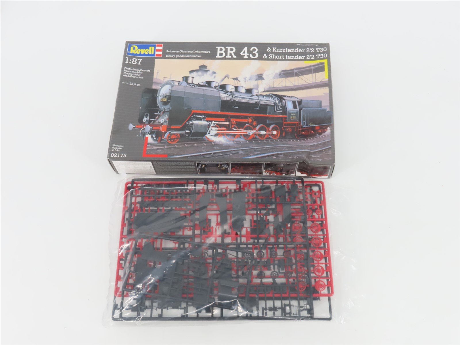 HO Scale Revell 02173 BR 43 2-10-0 Steam Locomotive Kit STATIC MODEL