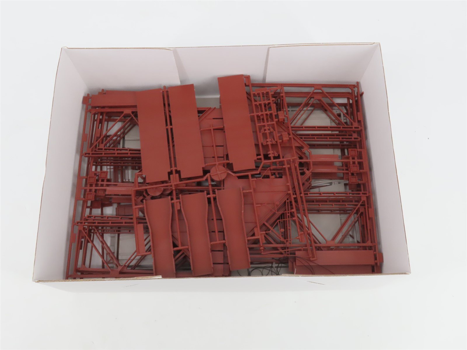 HO Scale Walthers 933-3065 Ore Dock Building Kit