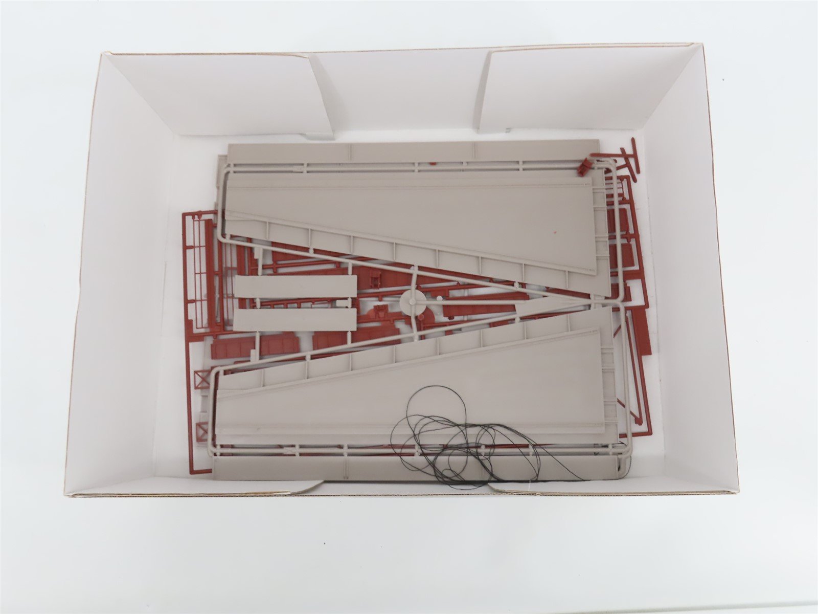 HO Scale Walthers 933-3065 Ore Dock Building Kit