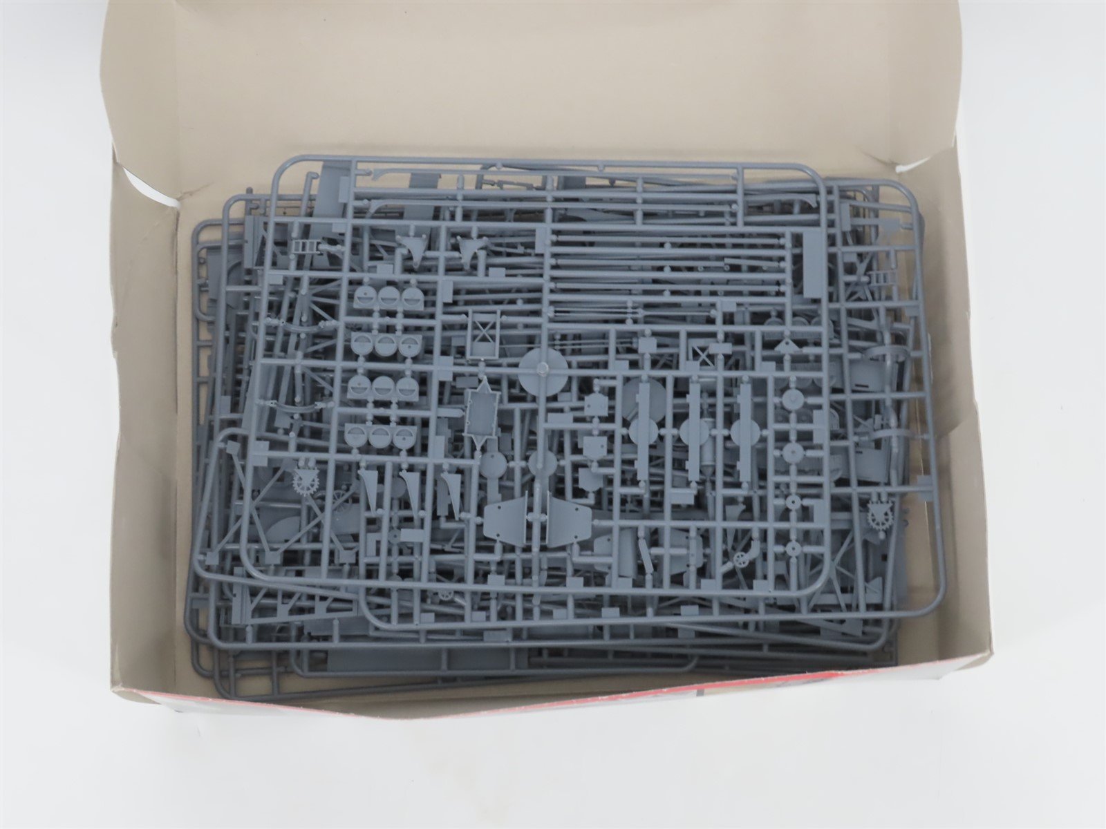 HO Scale Walthers 933-2966 Hulett Unloader Building Kit