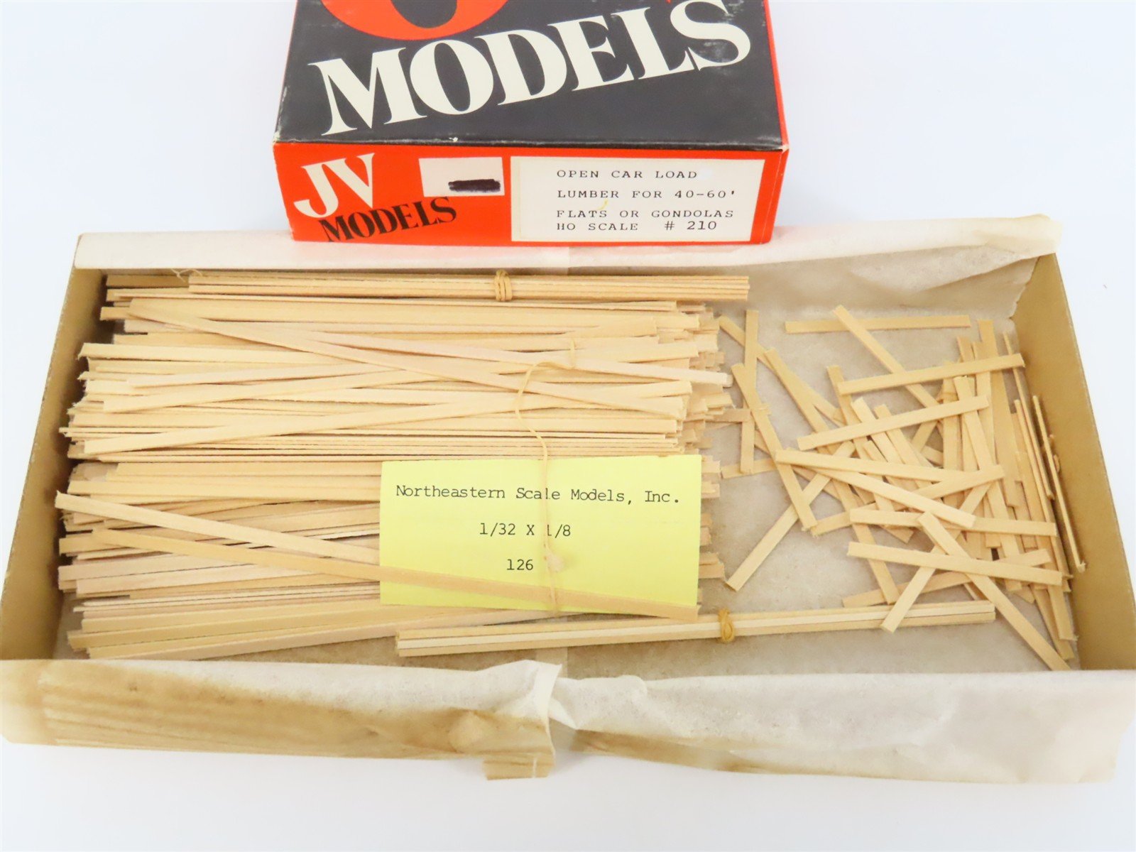 HO Scale JV Models Kit 210 Open Car Lumber Load for 40-60' Flat Cars Or Gondolas
