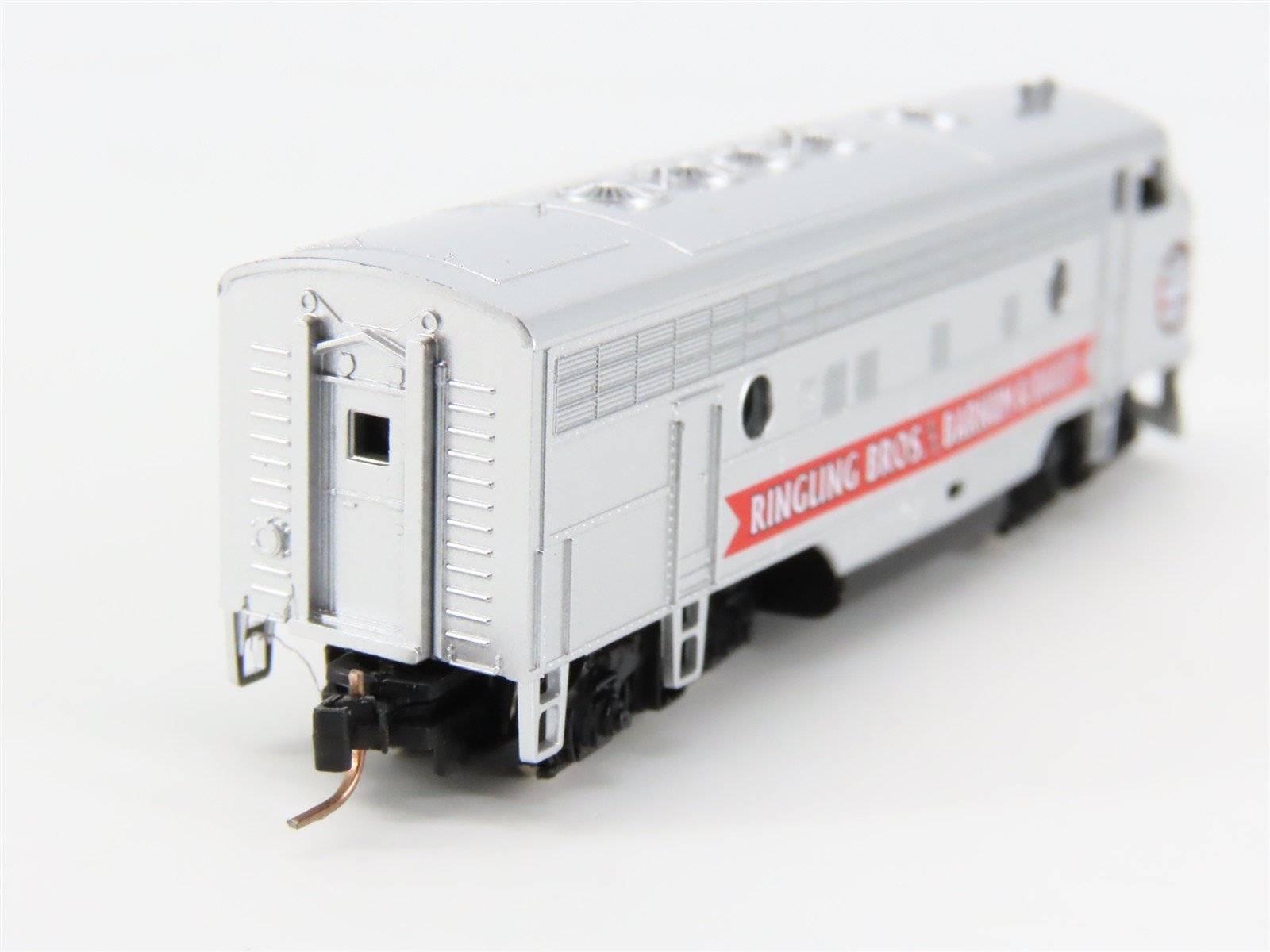 Z Scale Micro-Trains MTL 98001522 Ringling Bros F7A Diesel Locomotive #1919