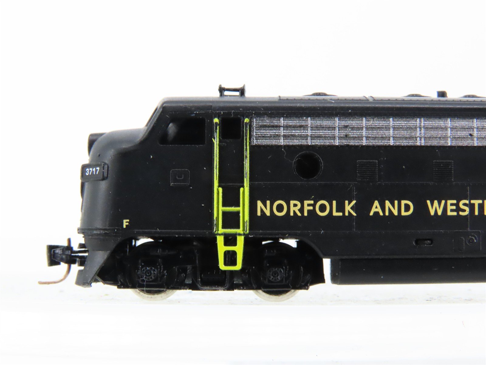Z Scale Micro-Trains MTL 98001341 N&W Norfolk & Western F7A Diesel Loco #3717