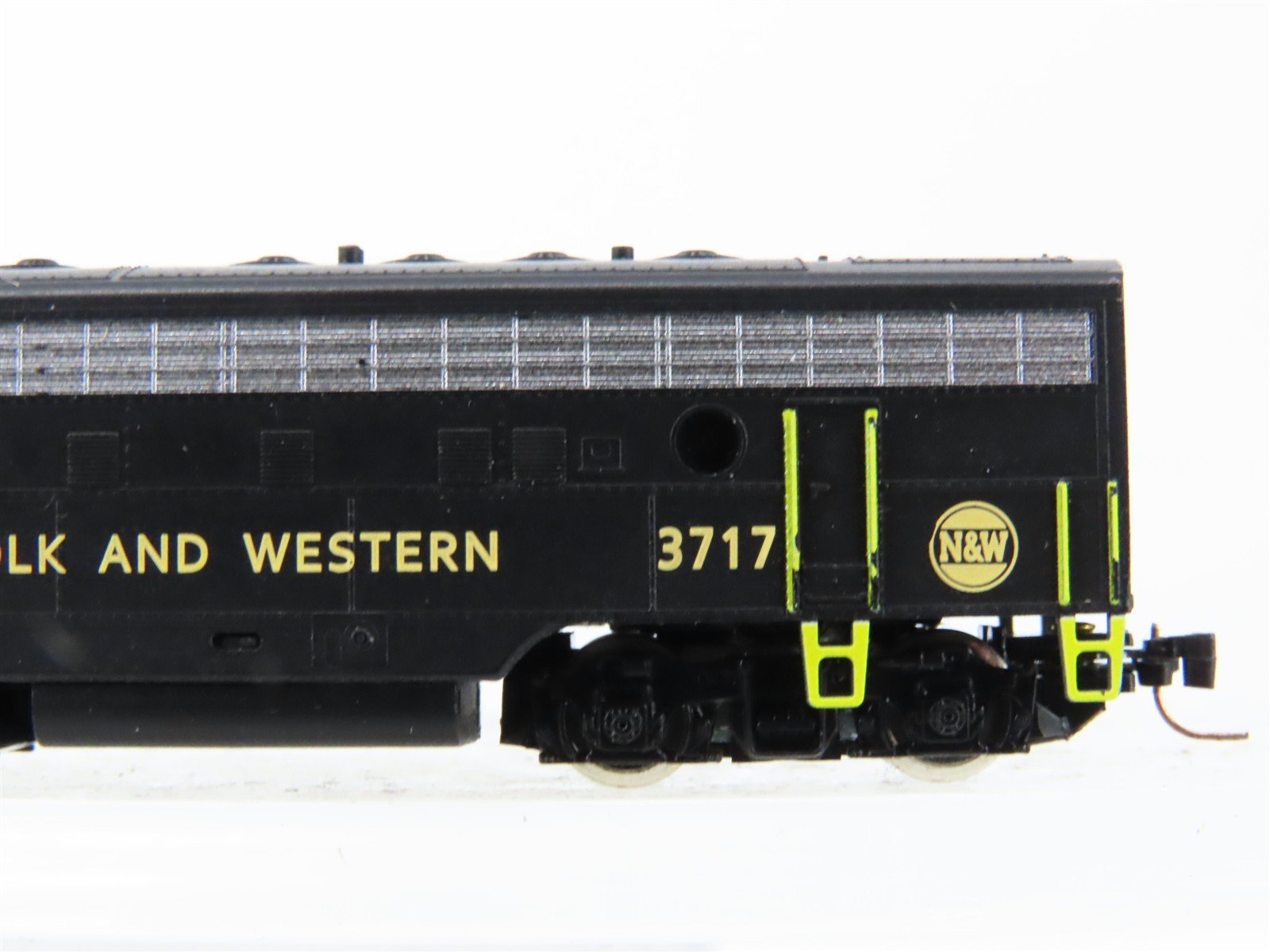 Z Scale Micro-Trains MTL 98001341 N&W Norfolk & Western F7A Diesel Loco #3717