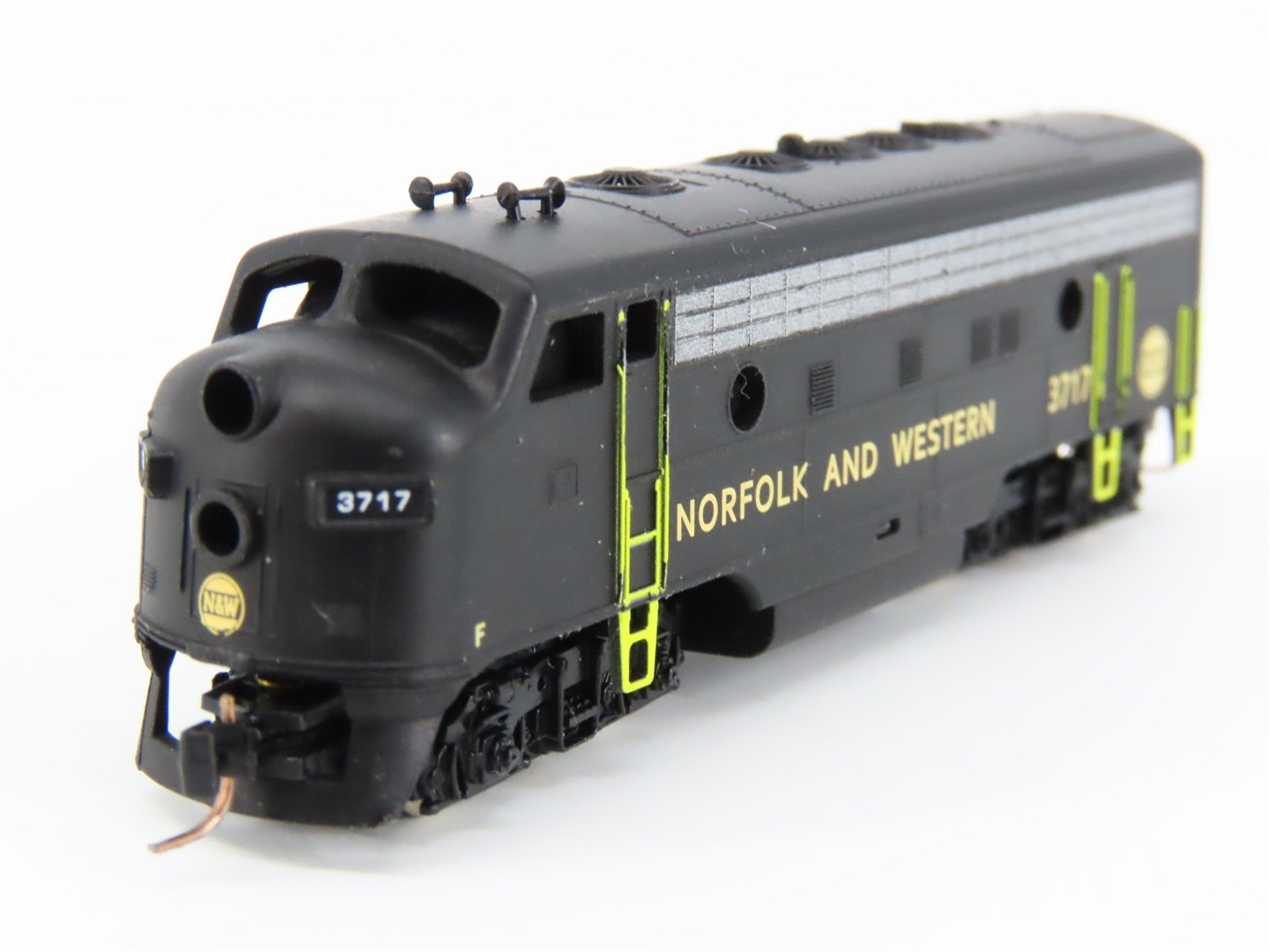 Z Scale Micro-Trains MTL 98001341 N&W Norfolk & Western F7A Diesel Loco #3717