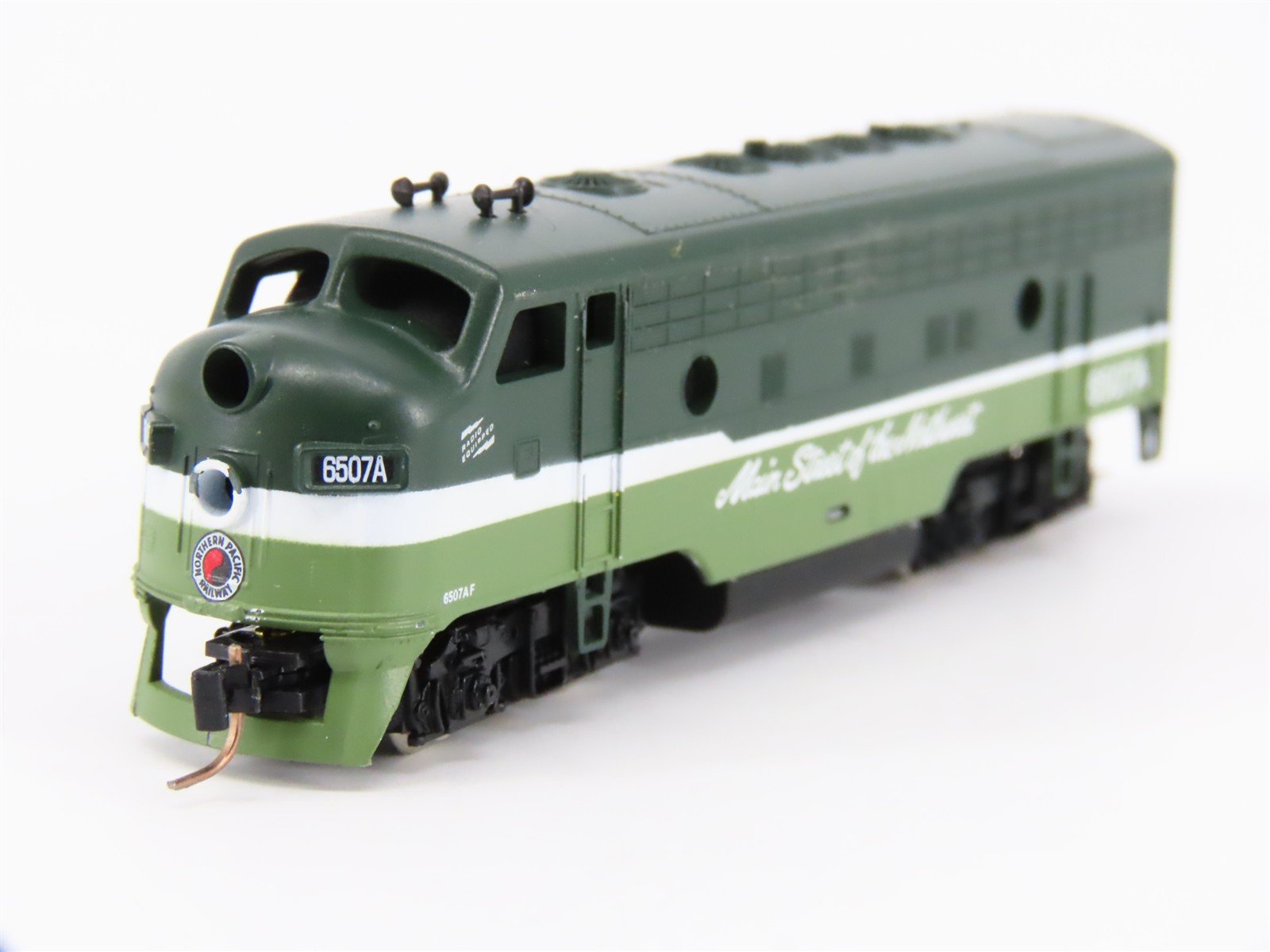 Z Scale Micro-Trains MTL 98002352 NP Northern Pacific F7A Diesel Loco #6507A