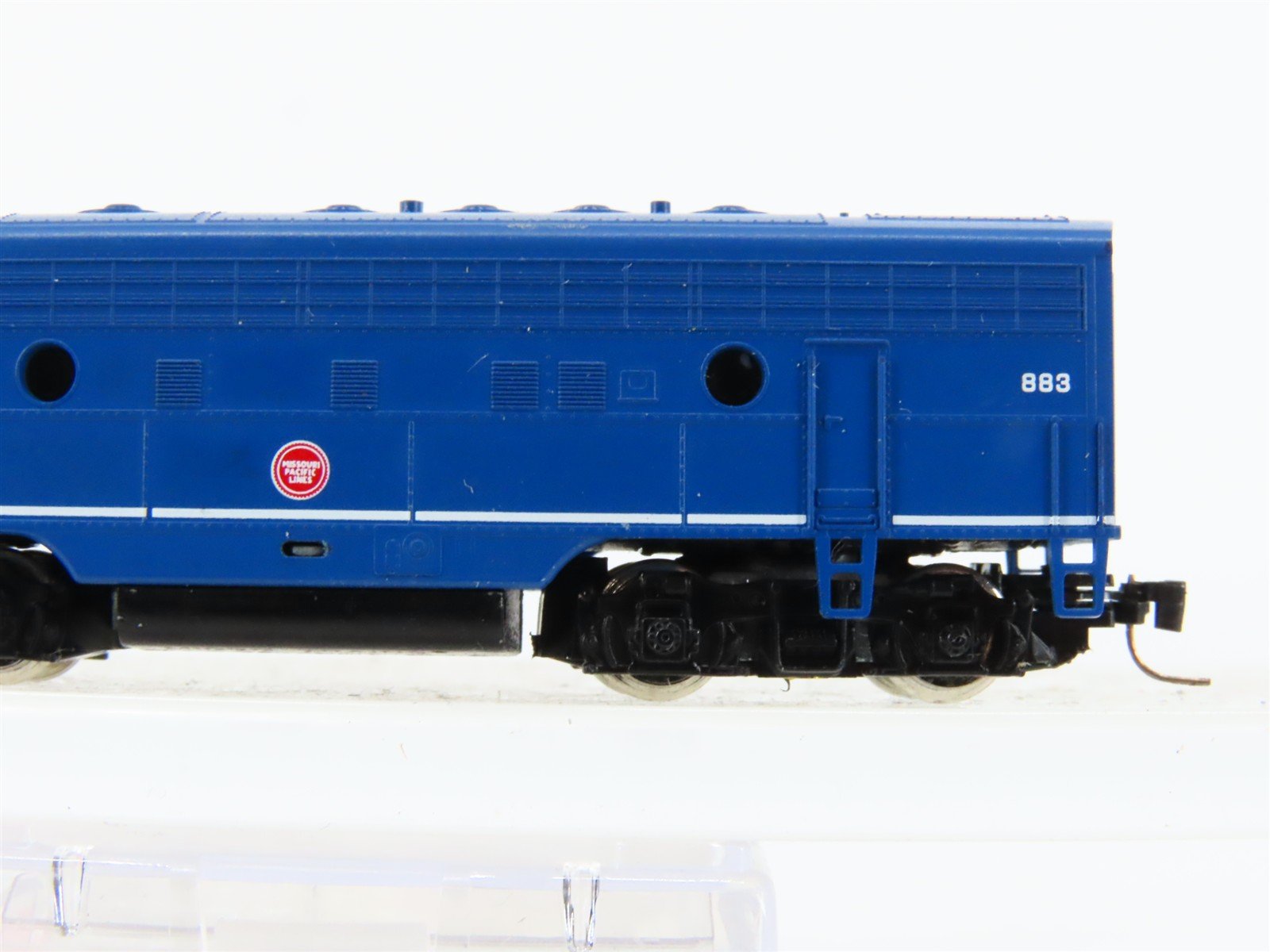 Z Scale Micro-Trains MTL 98001260 MP Missouri Pacific F7A Diesel Loco #883