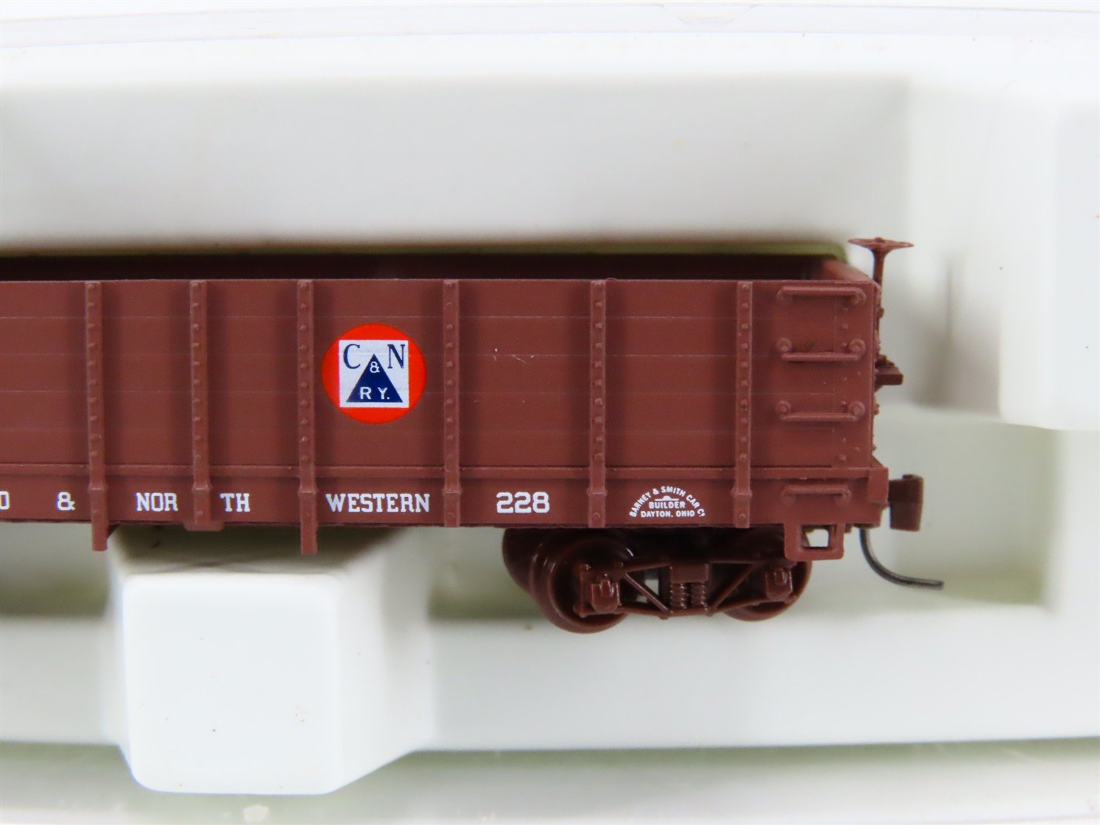 Nn3 Scale Micro-Trains MTL 15205 C&N Colorado & North Western Gondola #228