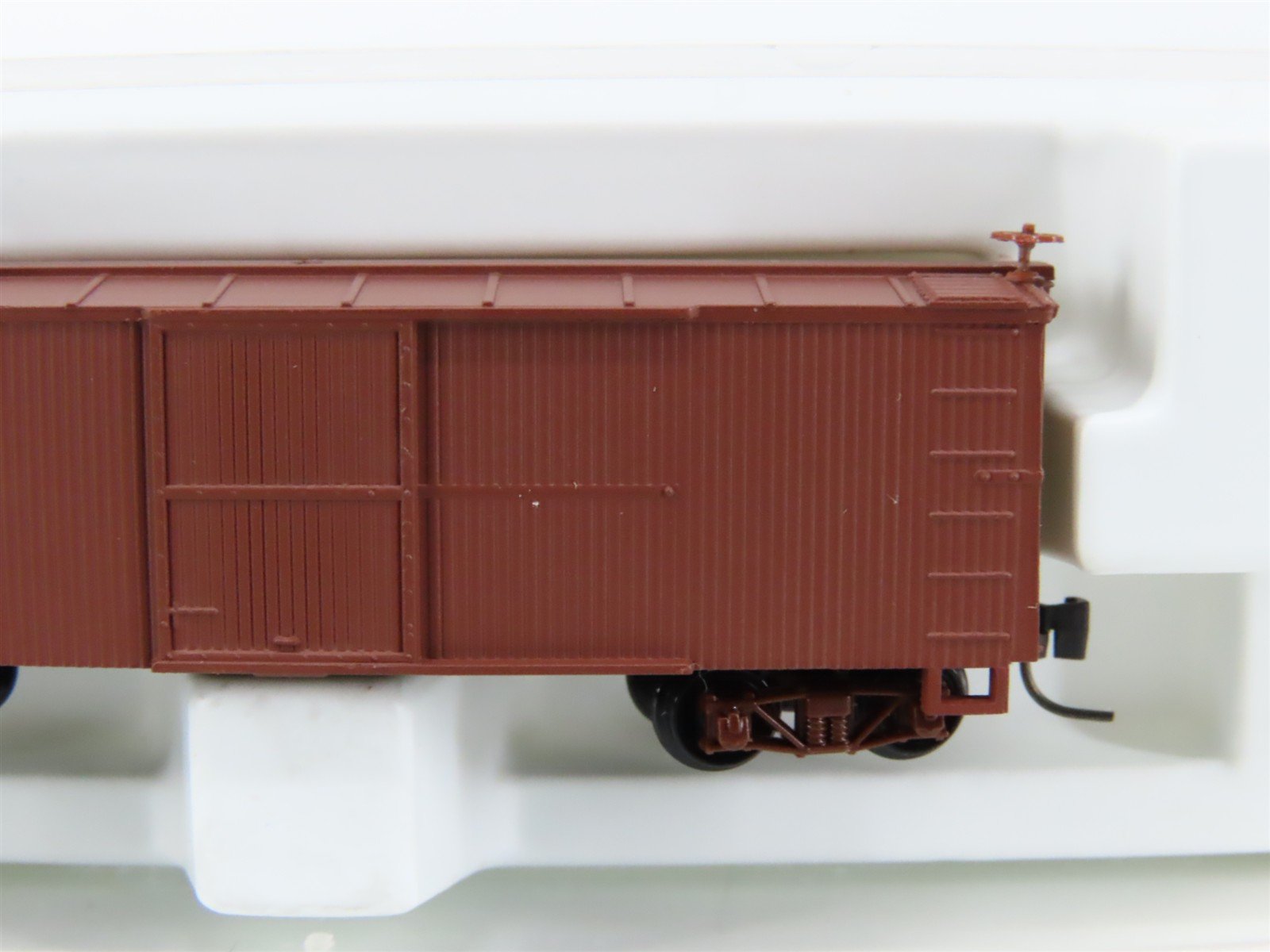 Nn3 Scale Micro-Trains MTL 15107 East Broad Top 30' Single Door Box Car #170