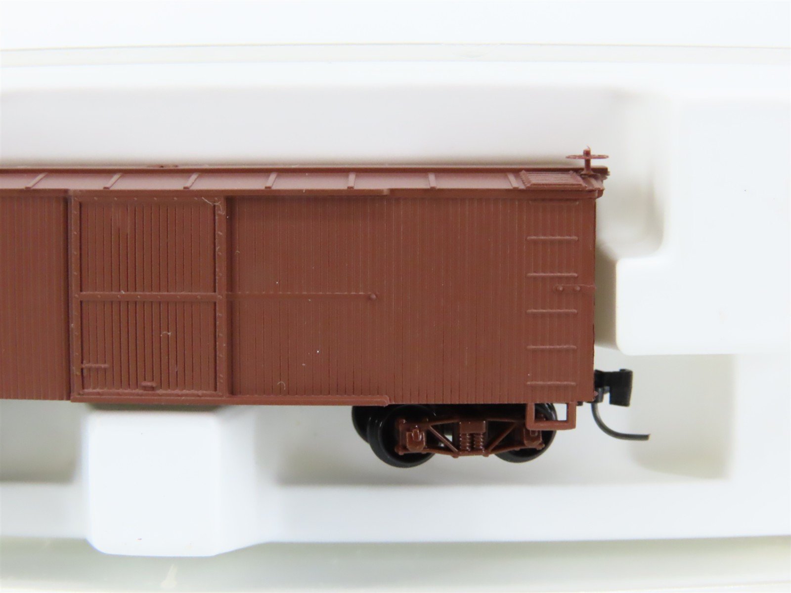 Nn3 Scale Micro-Trains MTL 15107 East Broad Top 30' Single Door Box Car #154