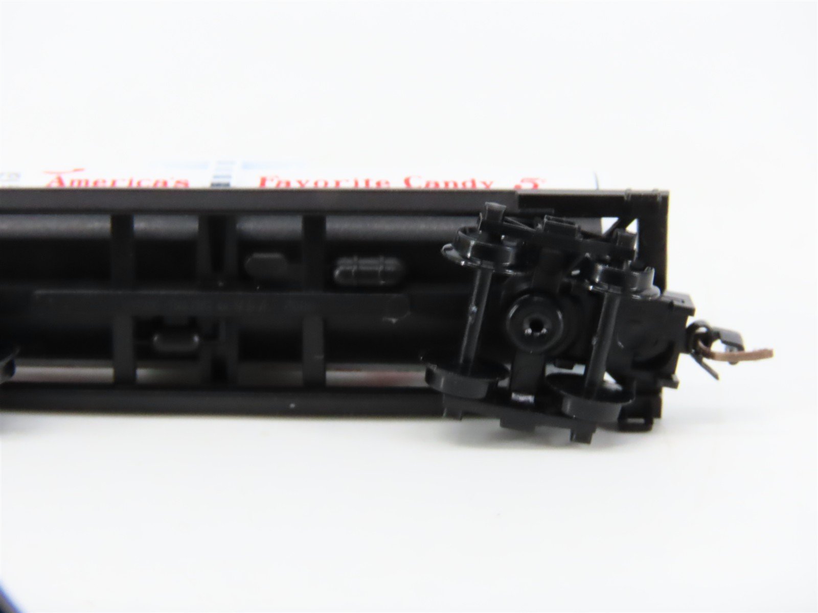 Z Scale Micro-Trains MTL 53000380 NATX Nestle Baby Ruth 39' Tank Car #375