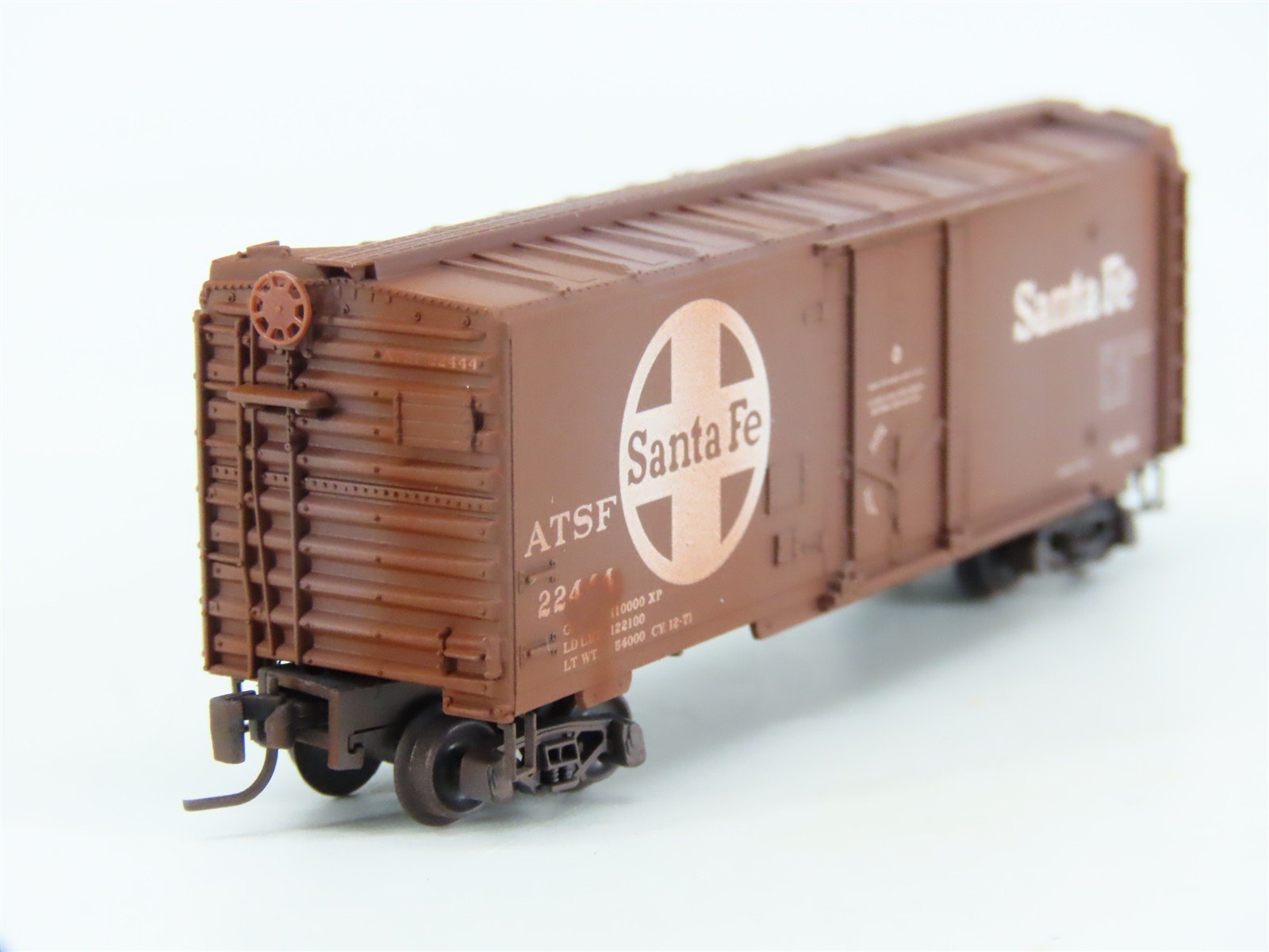 Z Scale Micro-Trains MTL 50244060 ATSF Santa Fe 40' Box Car #21894 w/ Graffiti