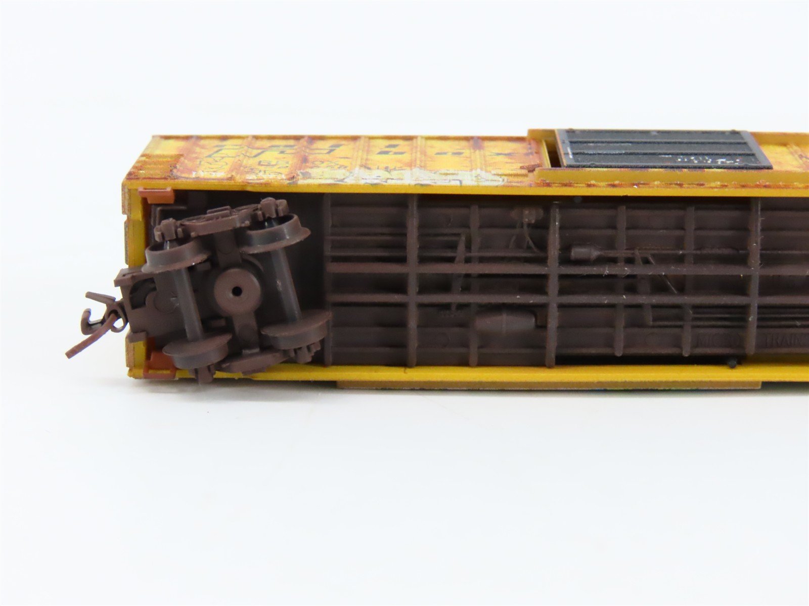 Z Scale Micro-Trains MTL 51044226 RBOX Railbox 50' Box Car #32556 w/ Graffiti