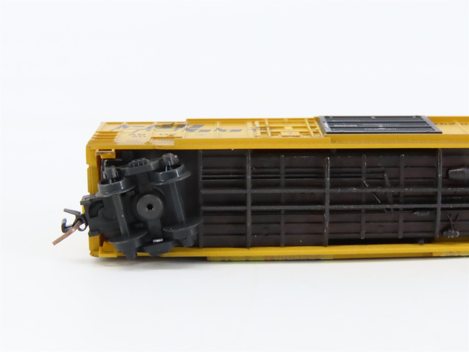 Z Scale Micro-Trains MTL 51244040 ABOX Railbox 50' Box Car #50445 w/ Graffiti