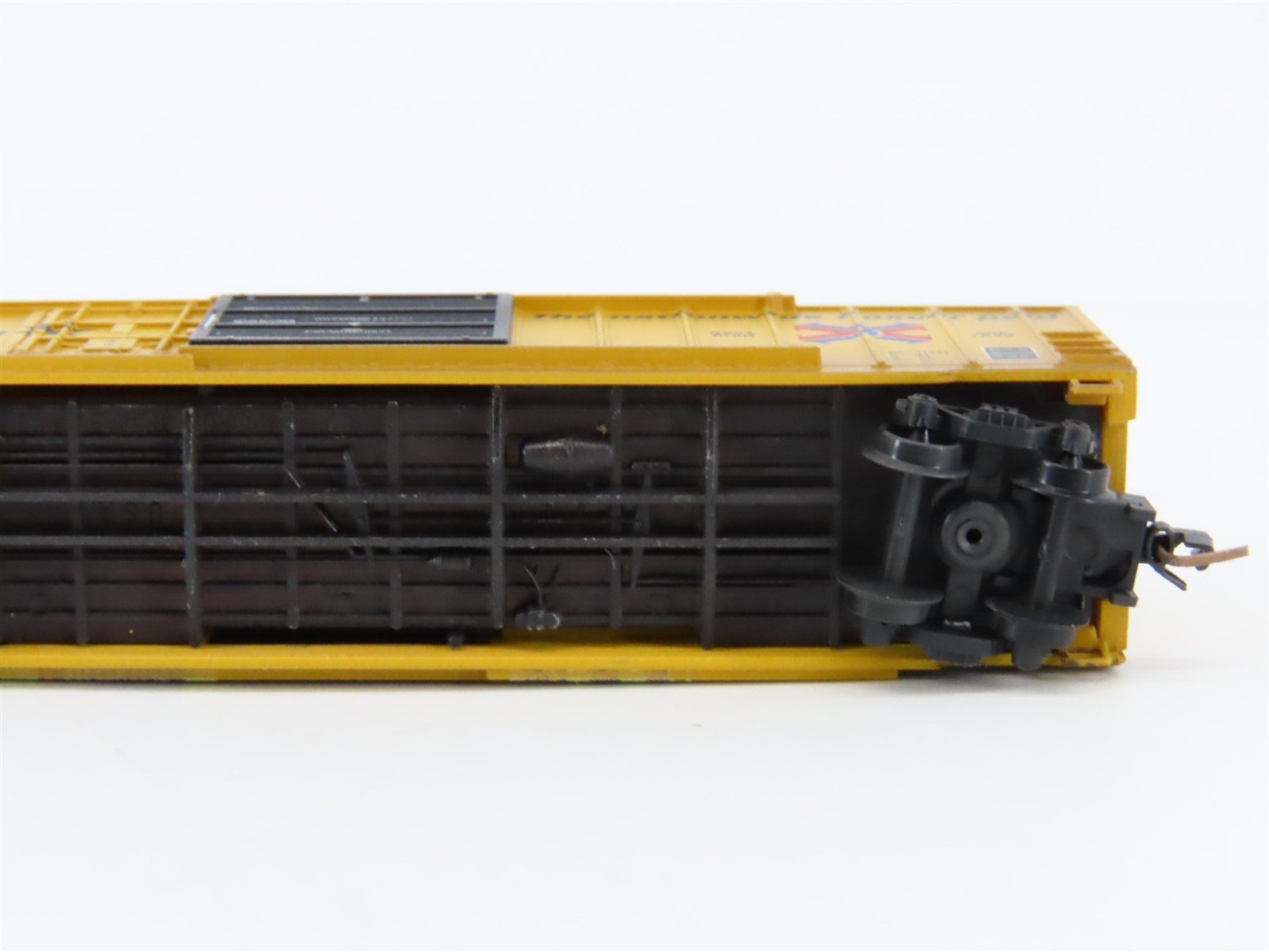 Z Scale Micro-Trains MTL 51244040 ABOX Railbox 50' Box Car #50445 w/ Graffiti
