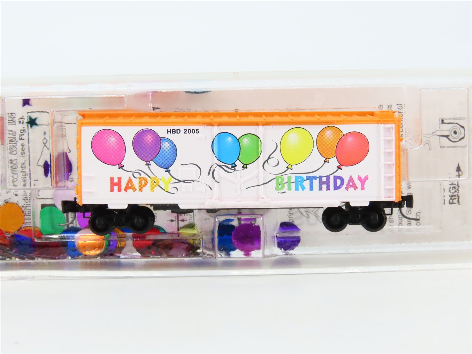 Z Scale Micro-Trains MTL 50200230 HBD Happy Birthday 40' Plug Door Box Car #2005