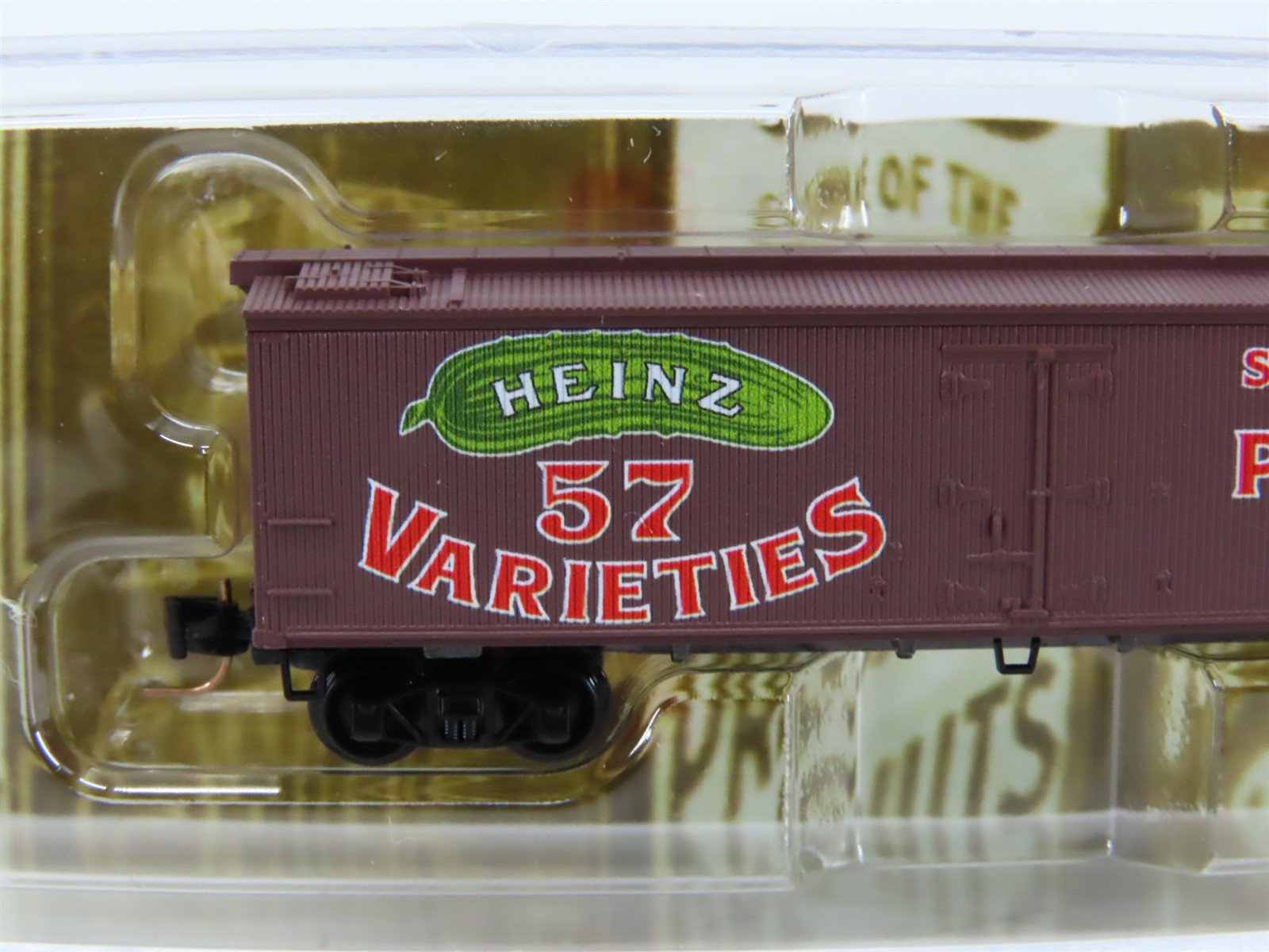 Z Scale Micro-Trains MTL 51800550 HPFL Heinz Pickles 40' Wood Reefer #2042