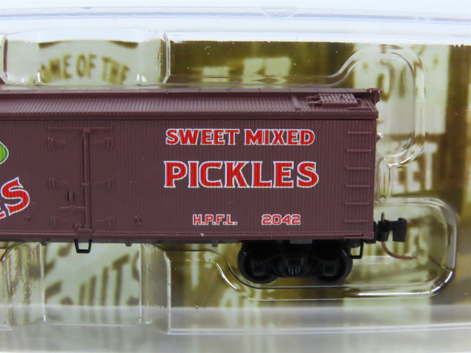 Z Scale Micro-Trains MTL 51800550 HPFL Heinz Pickles 40' Wood Reefer #2042