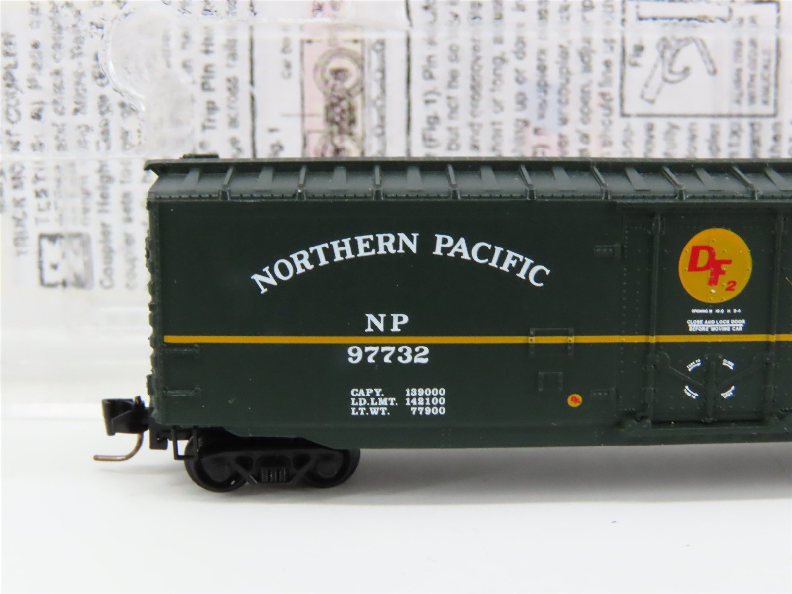 Z Scale Micro-Trains MTL 50700472 NP Northern Pacific 50' Box Car #97732