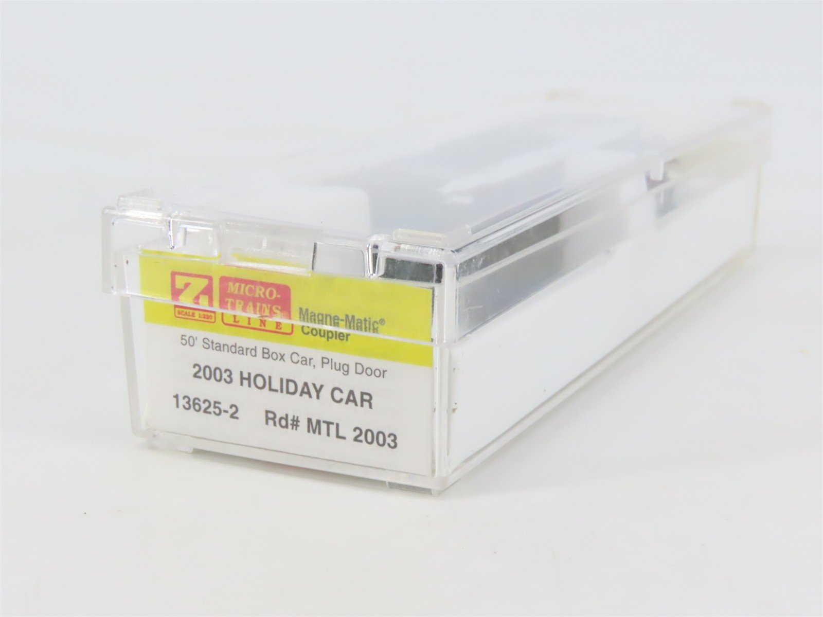 Z Scale Micro-Trains MTL 13625-2 Happy Holidays 50' Plug Door Box Car #2003