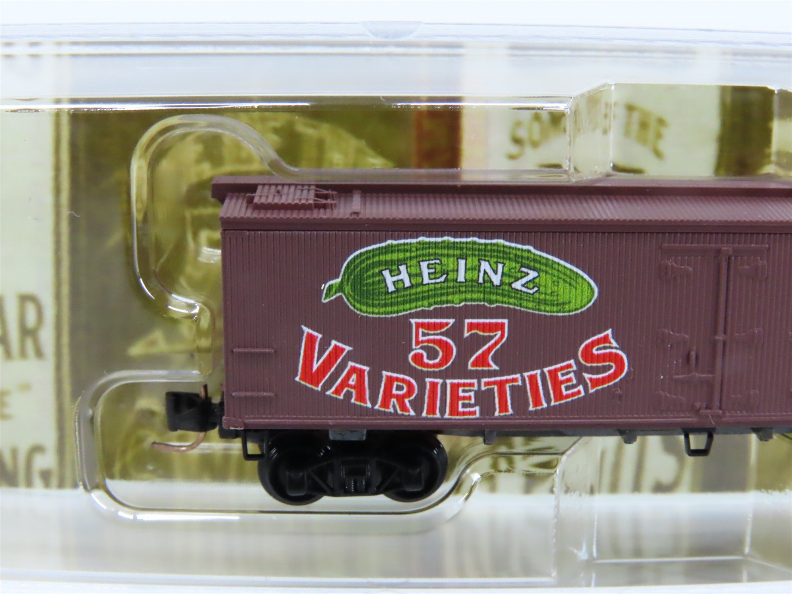 Z Scale Micro-Trains MTL 51800520 HJHC Heinz India Relish 40' Wood Reefer #305