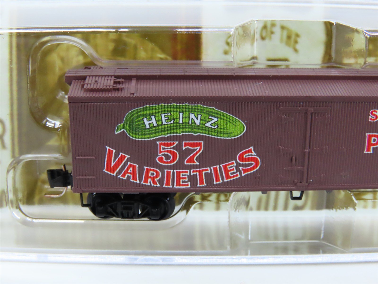 Z Scale Micro-Trains MTL 51800550 HPFL Heinz Pickles 40' Wood Reefer #2042