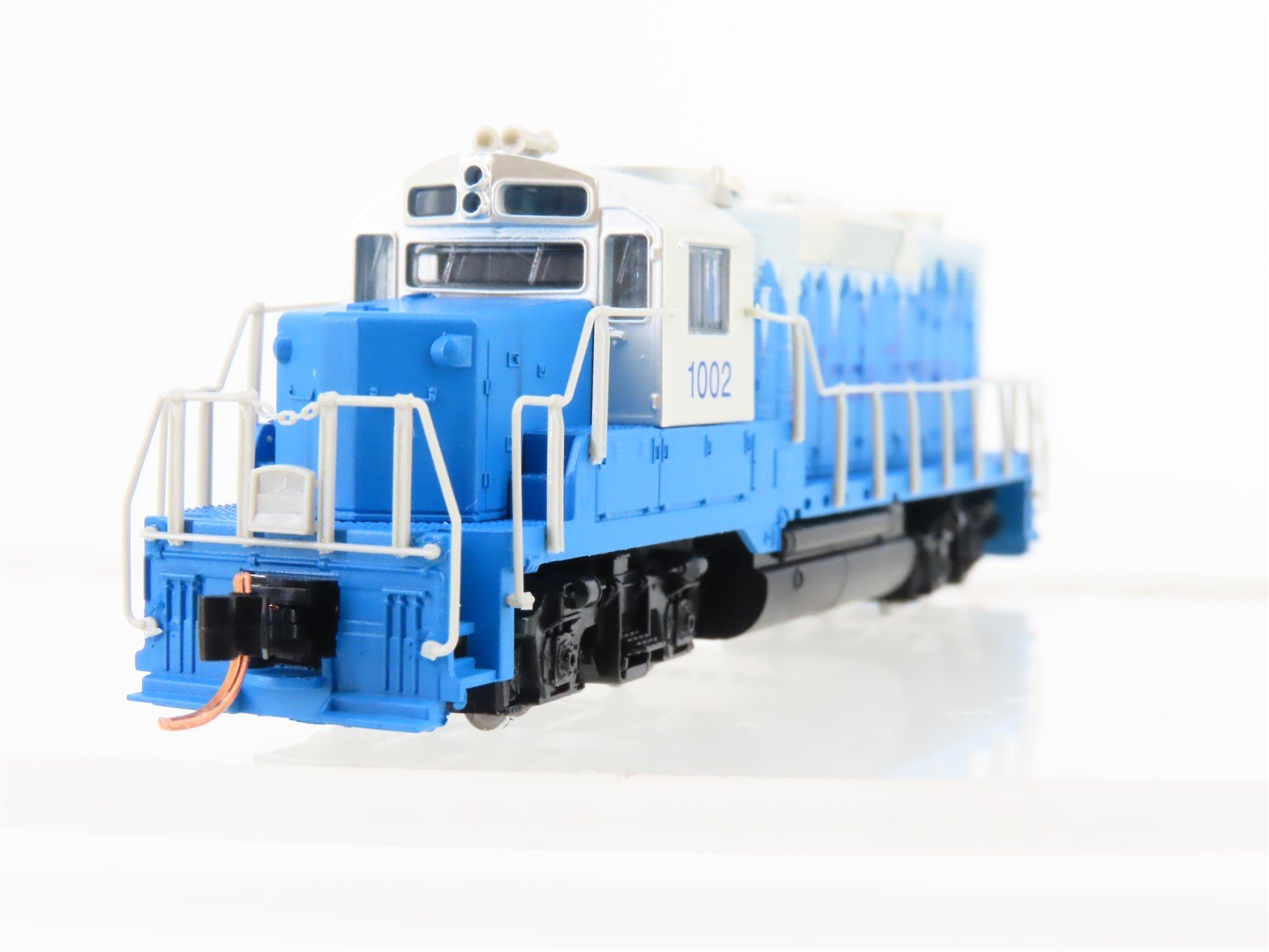 N Scale Micro-Trains MTL/Life-Like 98513091 Icicle Express EMD GP20 Diesel #1002
