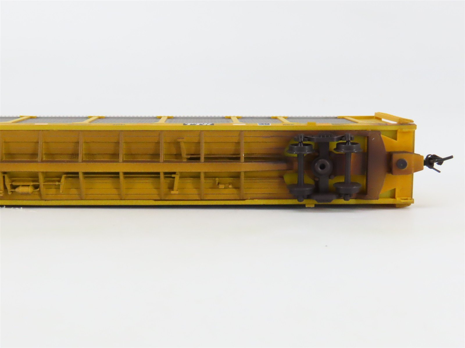 N Micro-Trains MTL 11144400 NS 89' Tri-Level Closed Autorack w/ Graffiti #995868