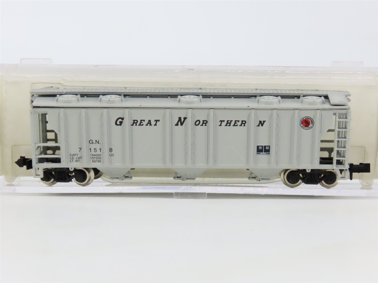 N Scale Atlas 3731 GN Great Northern 3-Bay Covered Hopper #71518