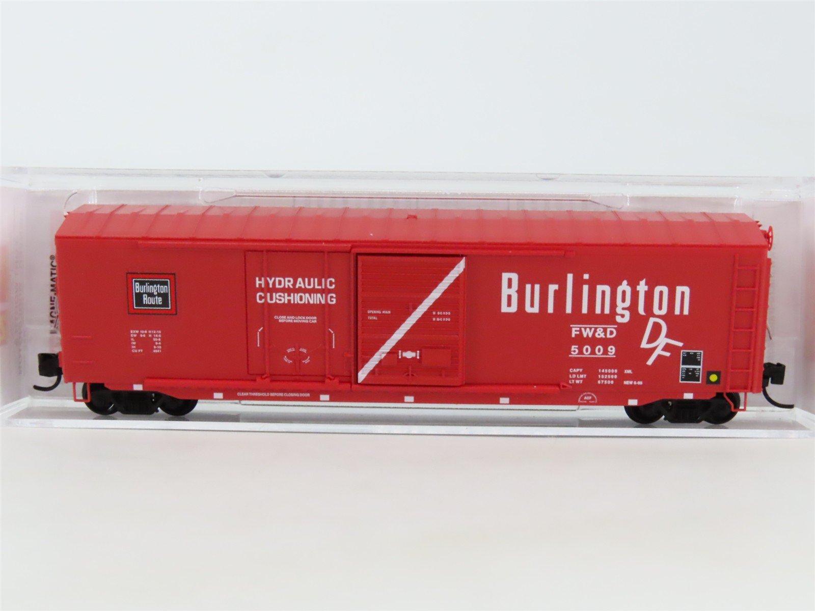 N Scale Micro-Trains MTL 07600180 FW&D Burlington Route 50' Box Car #5009