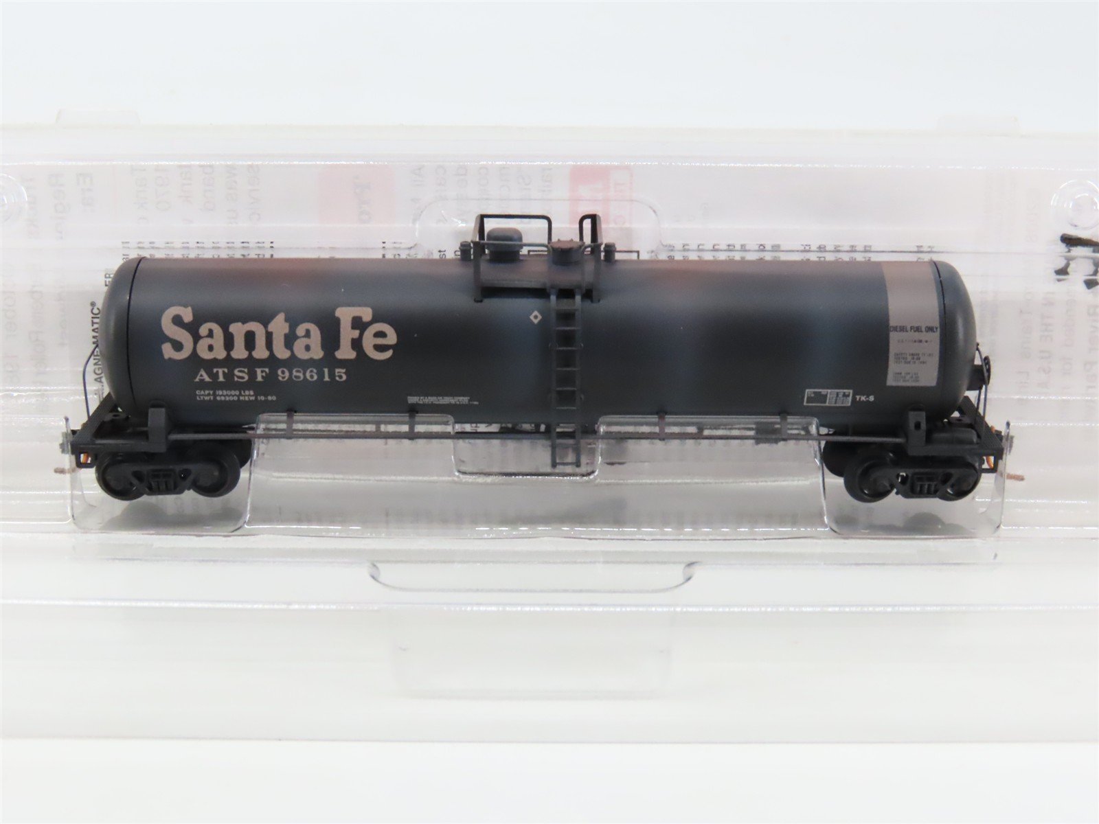 N Micro-Trains MTL 11000120 ATSF Santa Fe 56' General Service Tank Car #98615