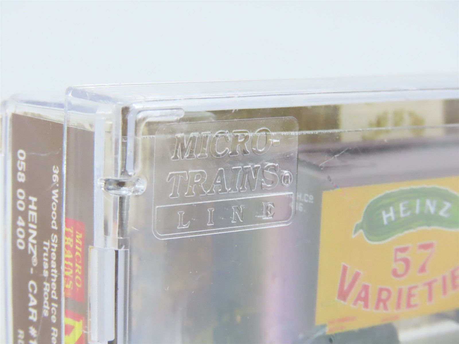 N Scale Micro-Trains MTL 05800400 HJHCo. Heinz Prepared Mustard 36' Reefer #486