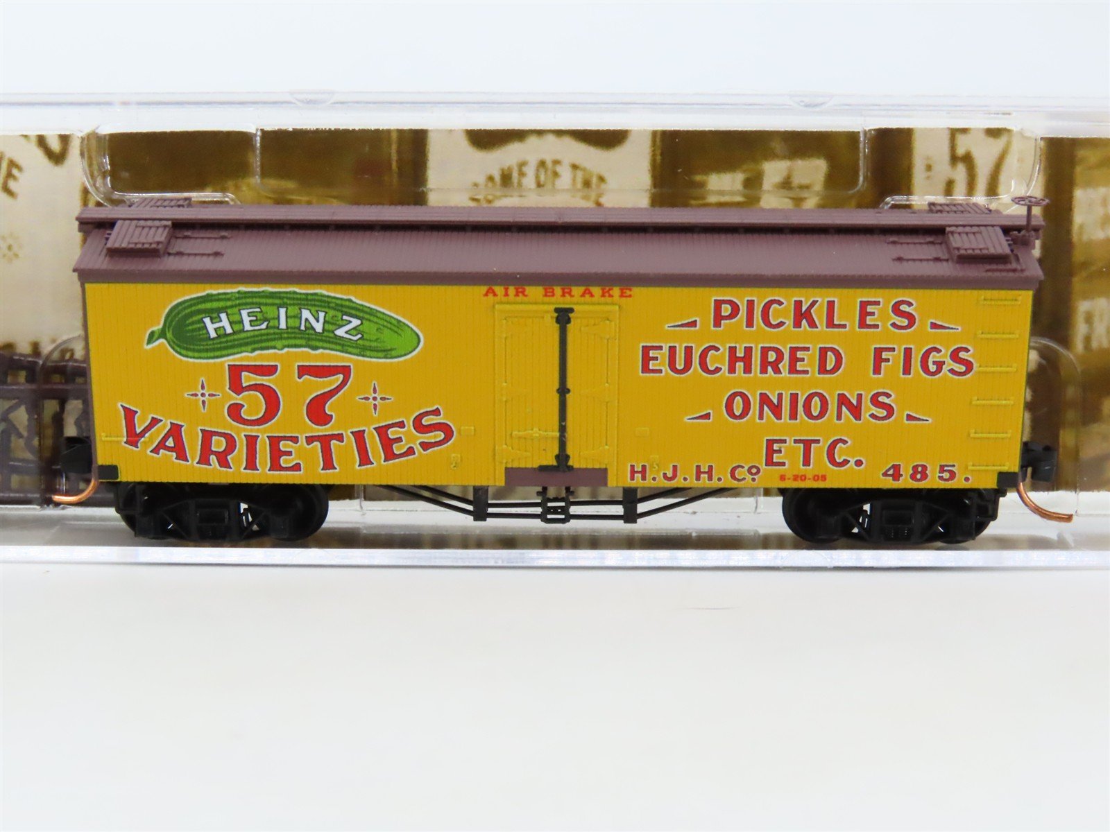 N Scale Micro-Trains MTL 05800051 HJHCo. Pickles Euchred Figs 36' Reefer #485