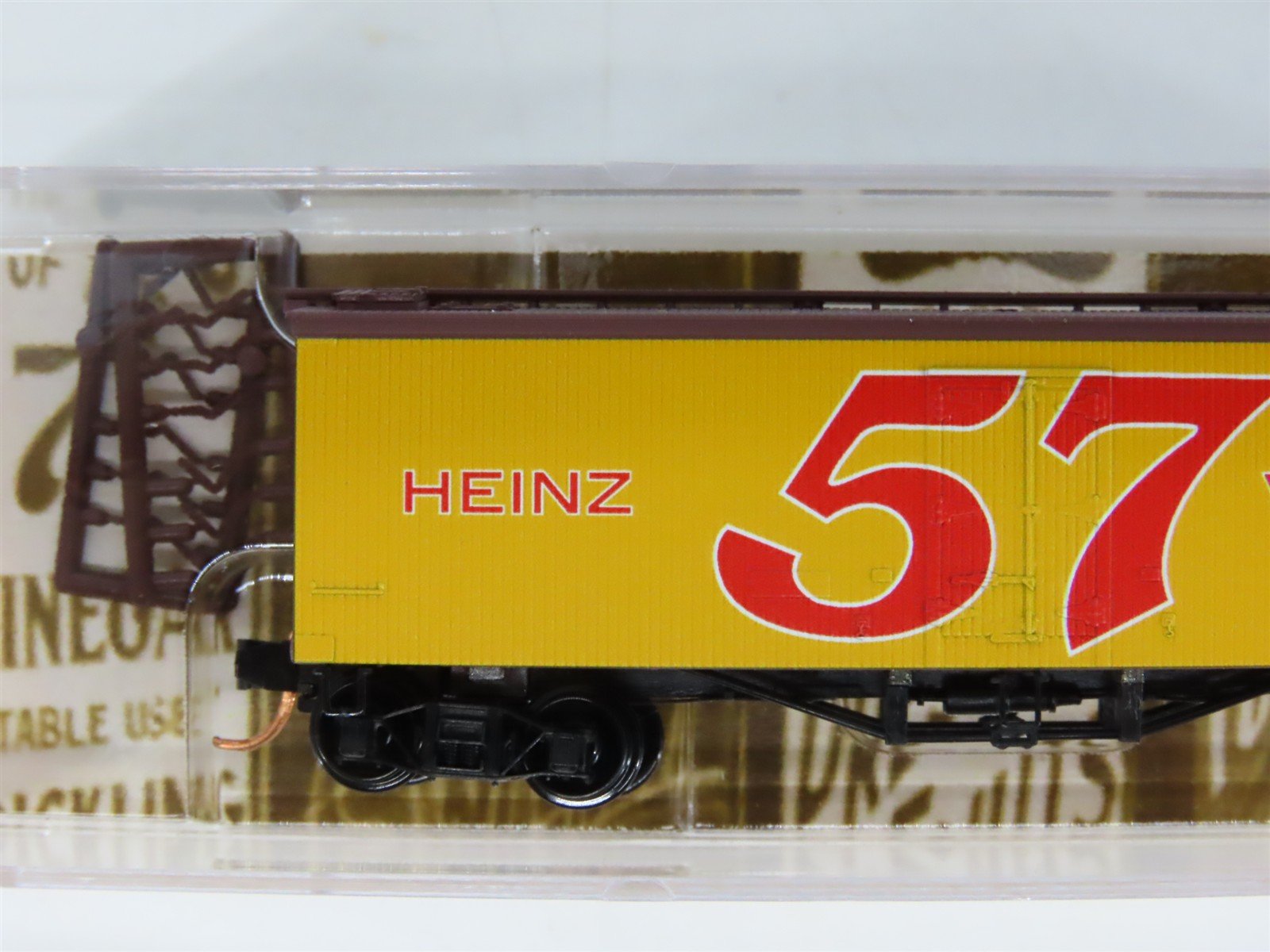 N Scale Micro-Trains MTL 05800430 HJHCo. Heinz 57 Varieties 36' Reefer #466