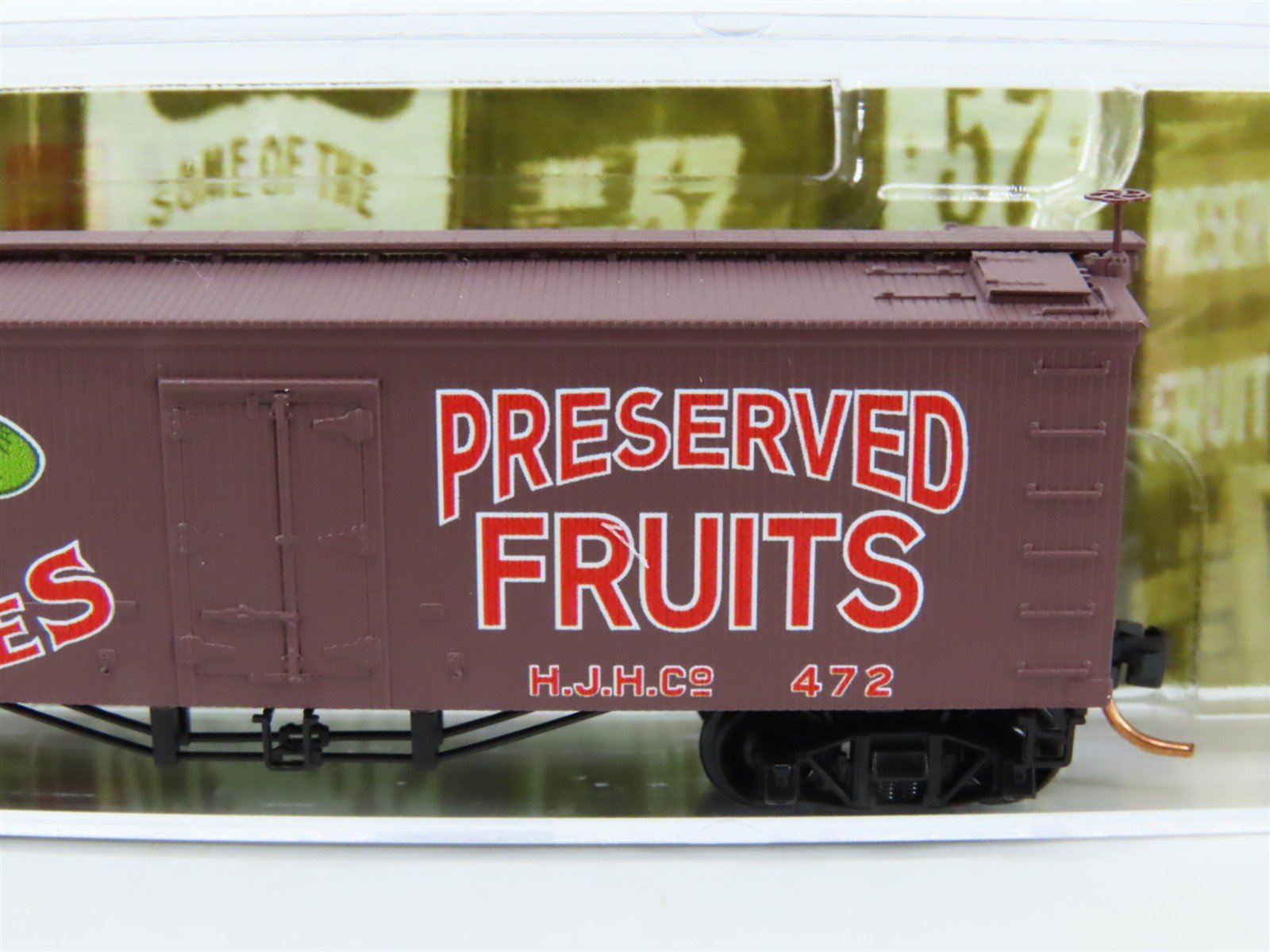 N Scale Micro-Trains MTL 05800270 HJHCo. Heinz Preserved Fruits 36' Reefer #472