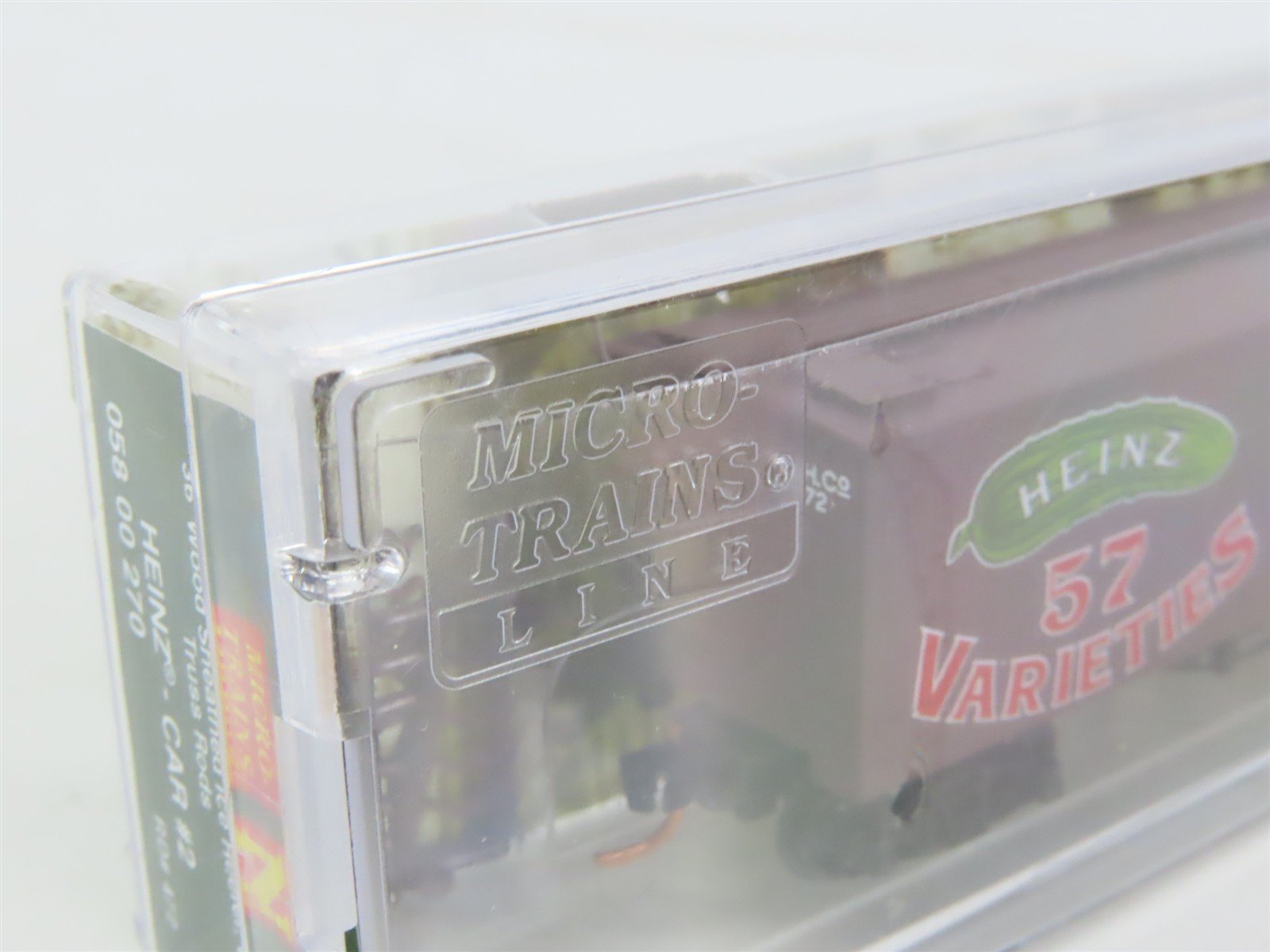 N Scale Micro-Trains MTL 05800270 HJHCo. Heinz Preserved Fruits 36' Reefer #472