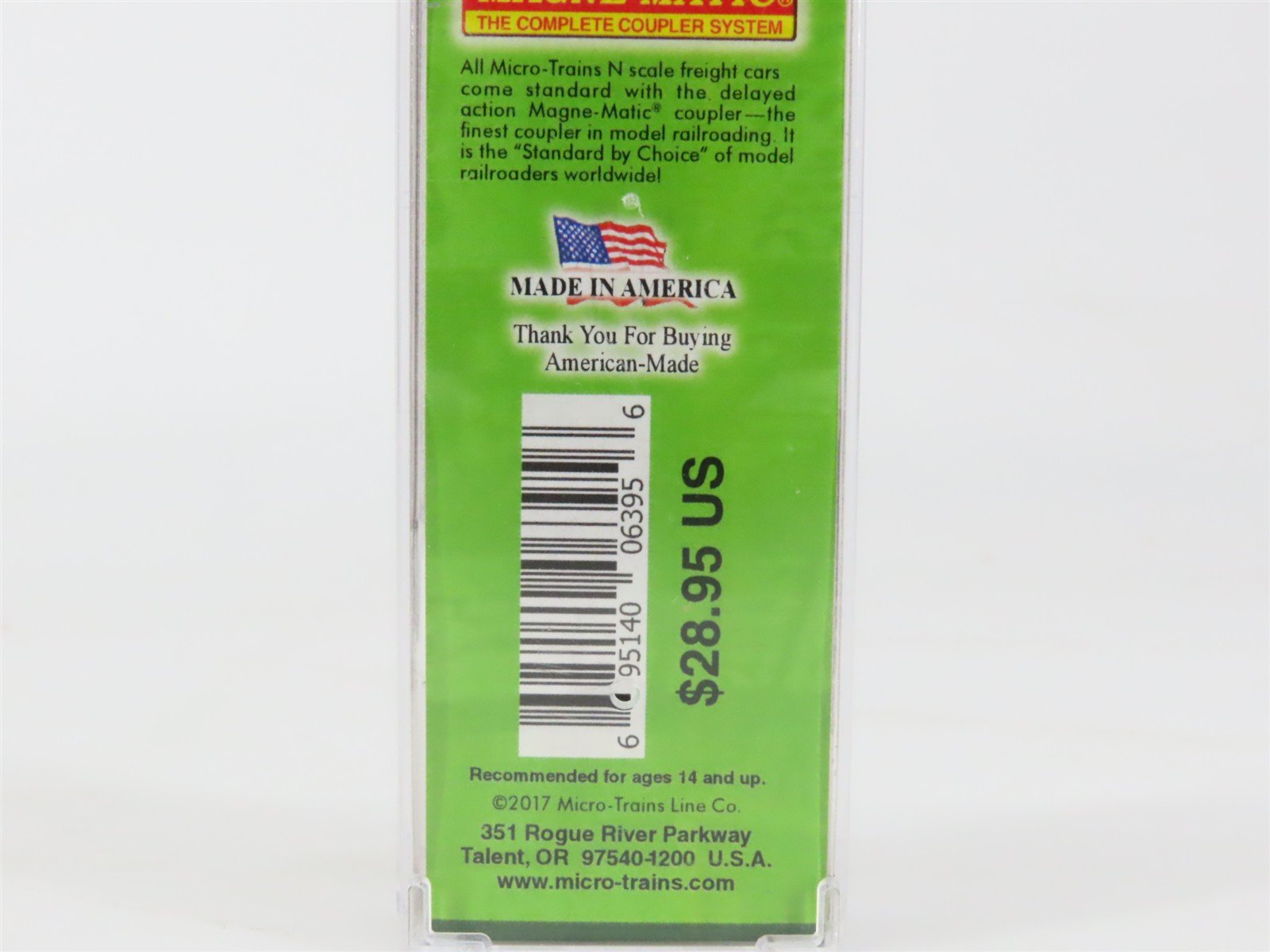 N Scale Micro-Trains MTL 05800270 HJHCo. Heinz Preserved Fruits 36' Reefer #472