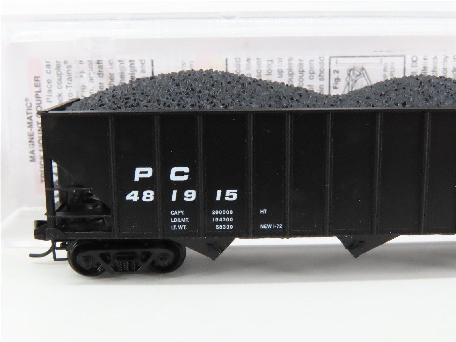 N Scale Micro-Trains MTL 10800660 PC Penn Central 3-Bay Hopper #481915 w/ Load