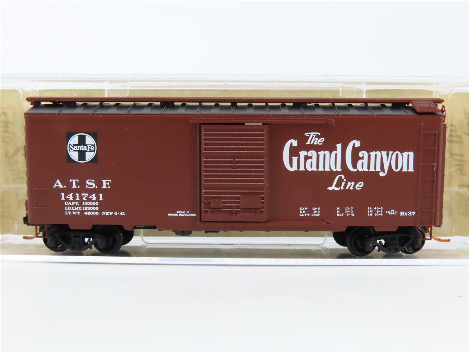 N Scale Micro-Trains MTL 02052117 ATSF Grand Canyon Line 40' Box Car #141741
