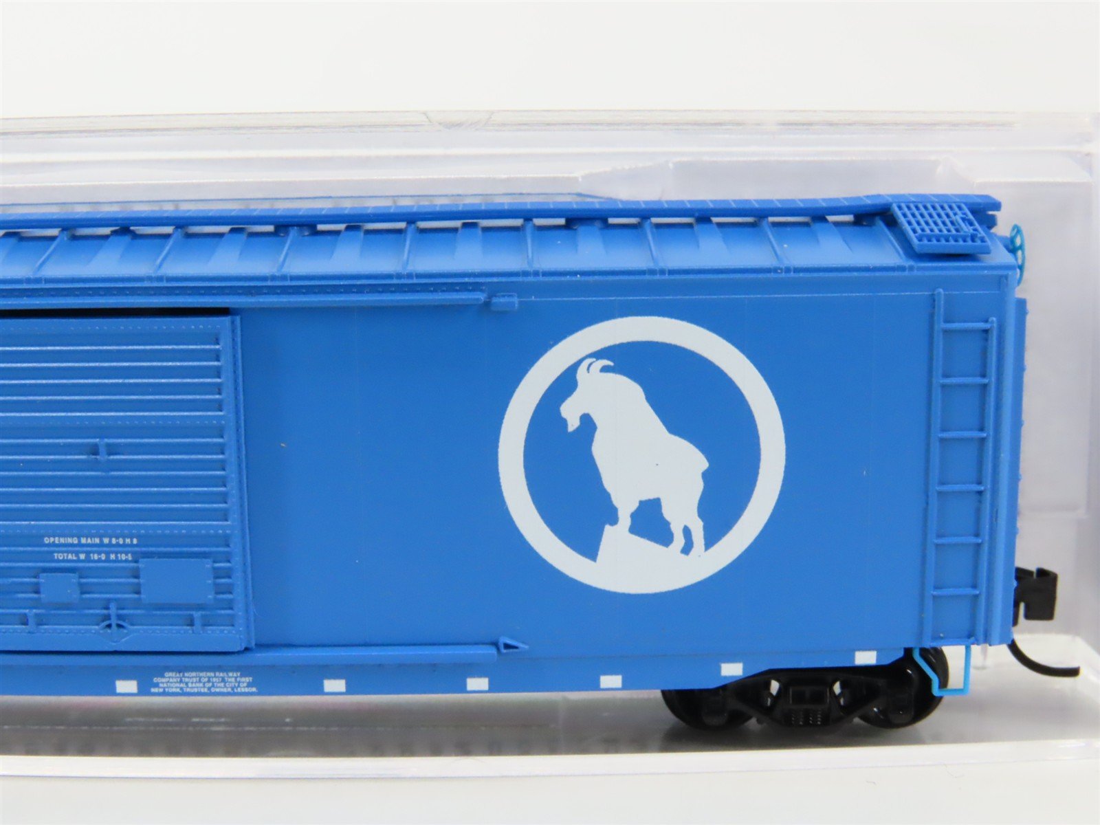 N Scale Micro-Trains MTL 03400490 GN Big Sky Blue 50' Double Door Box Car #35743