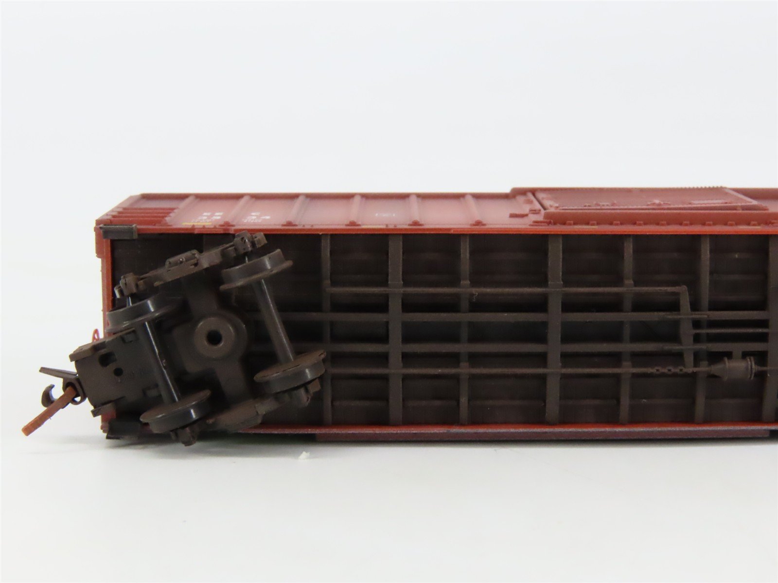N Scale Micro-Trains MTL 02552880 EEC 50' Box Car #3534 - 
