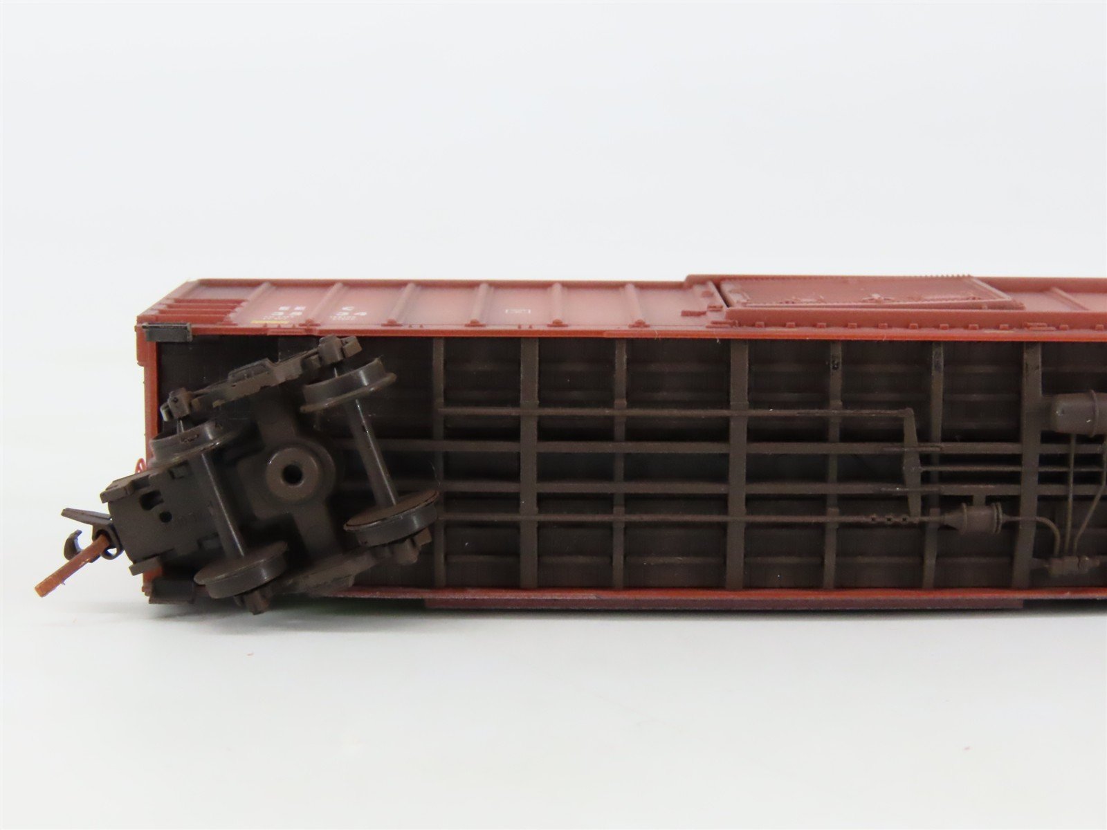 N Scale Micro-Trains MTL 02552880 EEC 50' Box Car #3534 - 