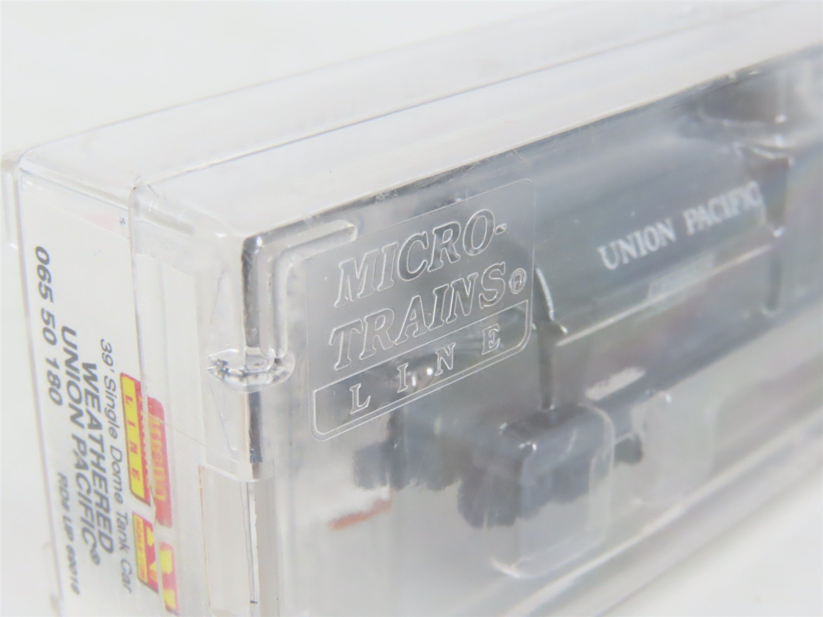 N Micro-Trains MTL 06550180 UP Union Pacific Single Dome Tank Car - Weathered