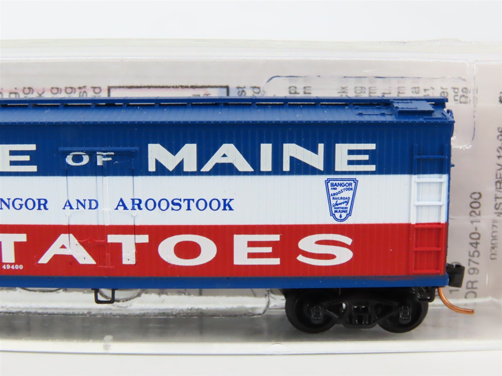 N Scale Micro-Trains MTL NSC 5-04 BAR State Of Maine 40' Wood Reefer #5157