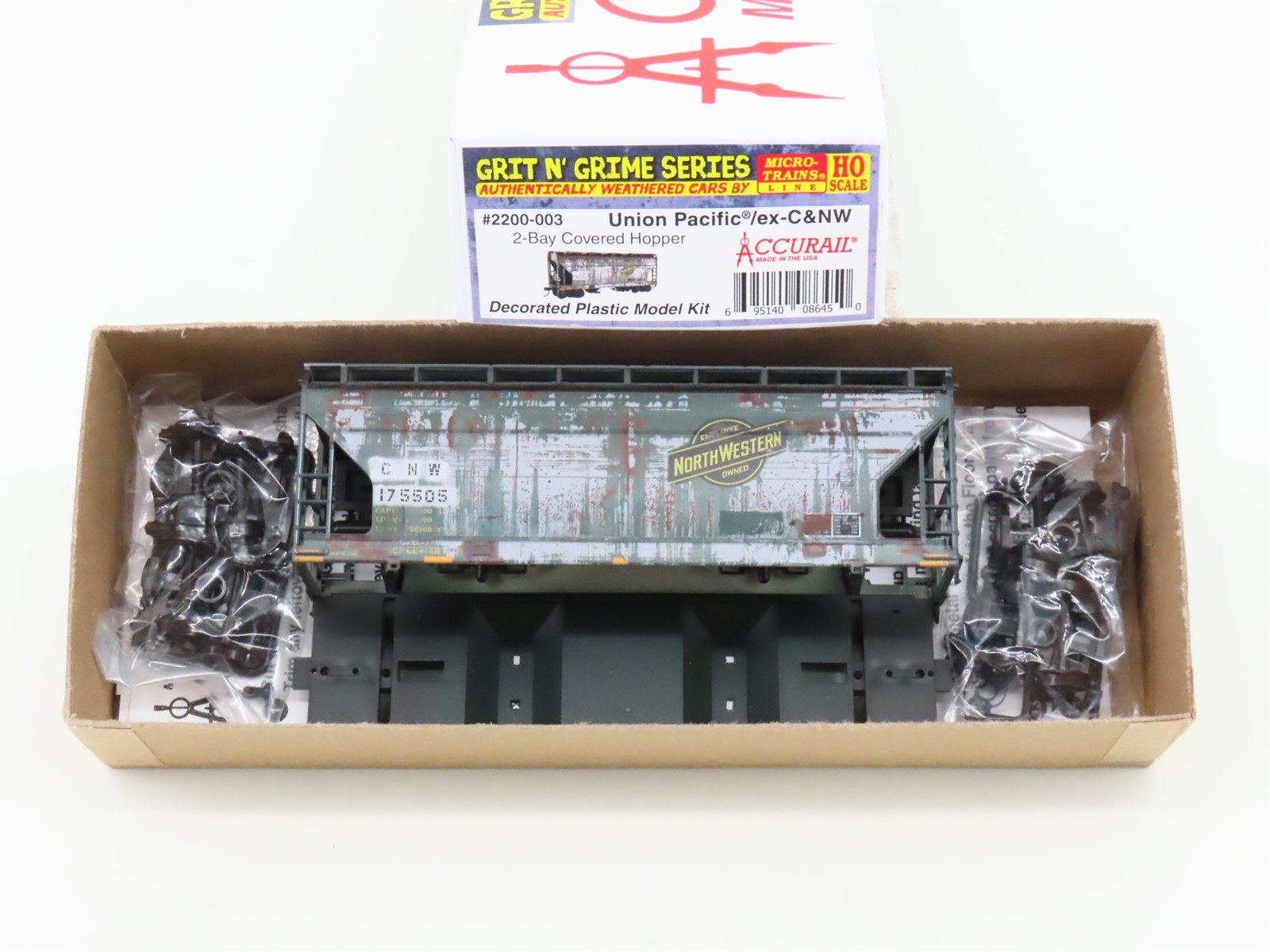HO Accurail/Micro-Trains MTL Kit #2200-003 UP/ex-CNW 2-Bay Hopper - Weathered
